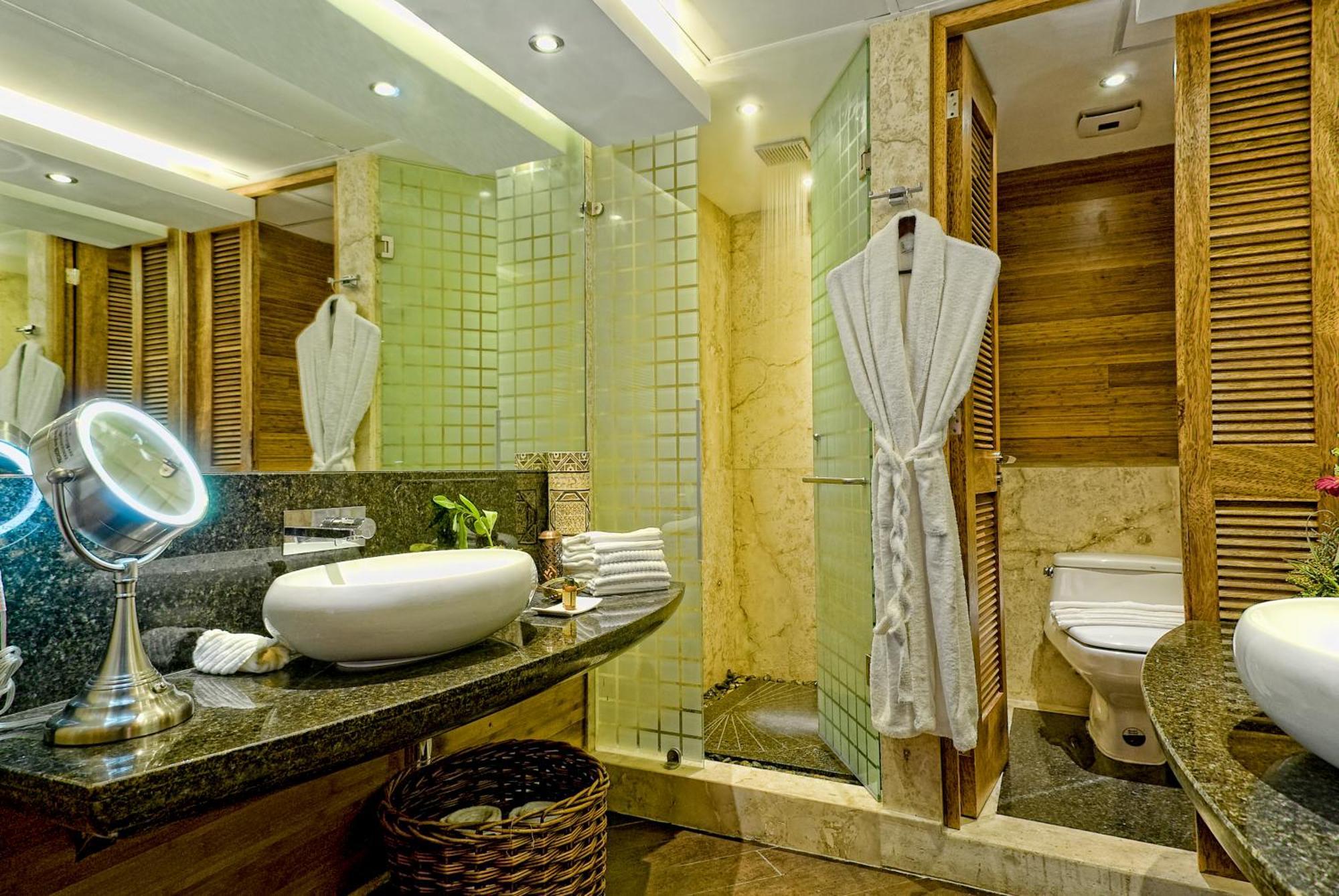 La Divina Two Bedroom Penthouse Suite Rooftop Private Pool