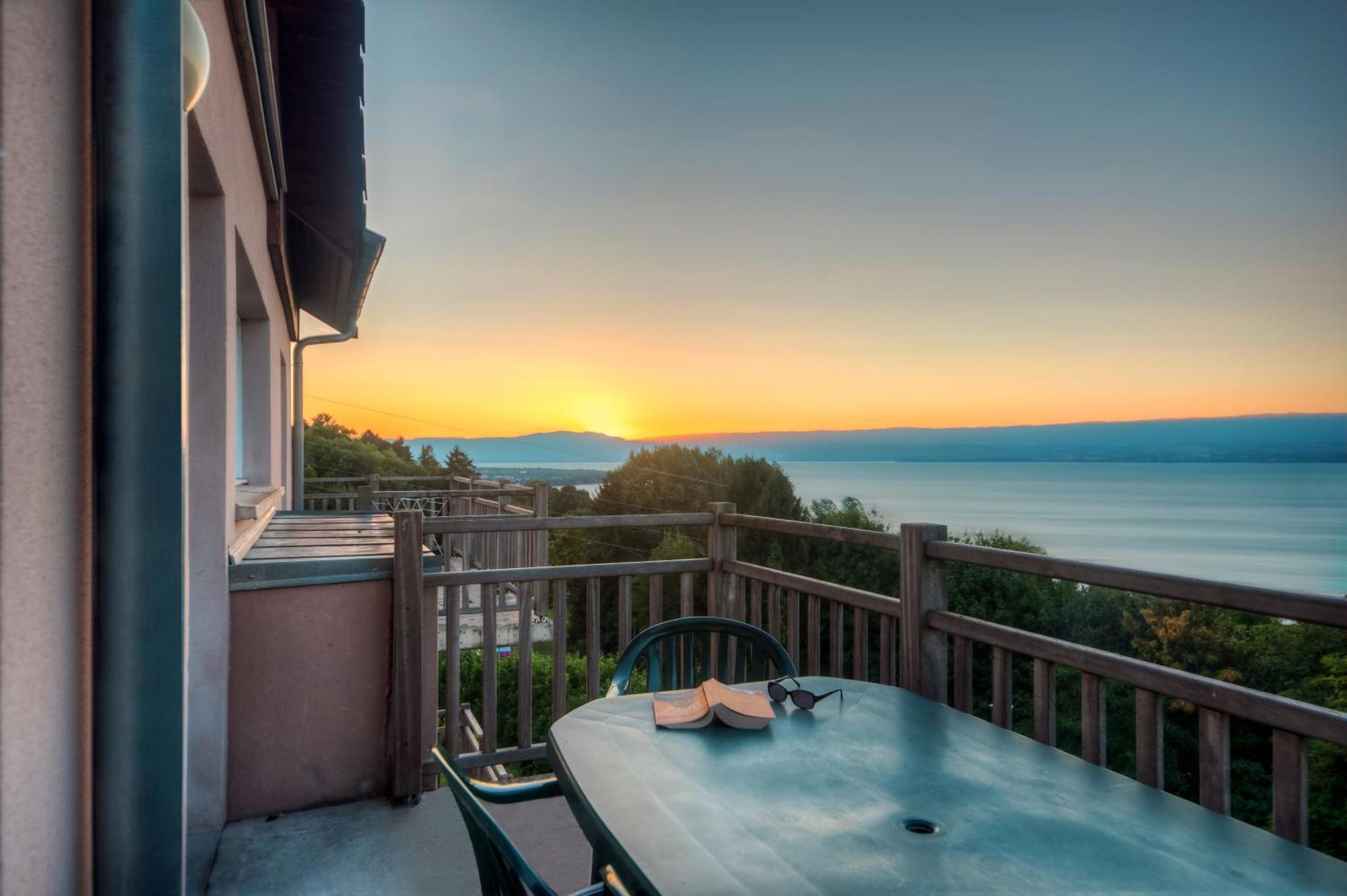Two Bedroom Apartment with Lake View