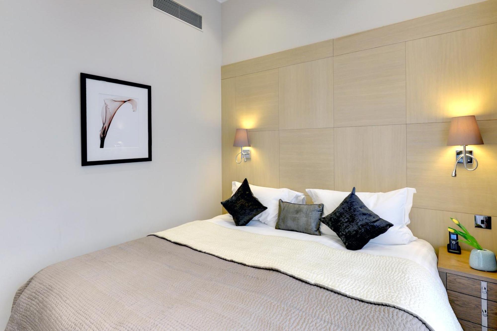 Luxury Three Bedroom Apartment Balcony