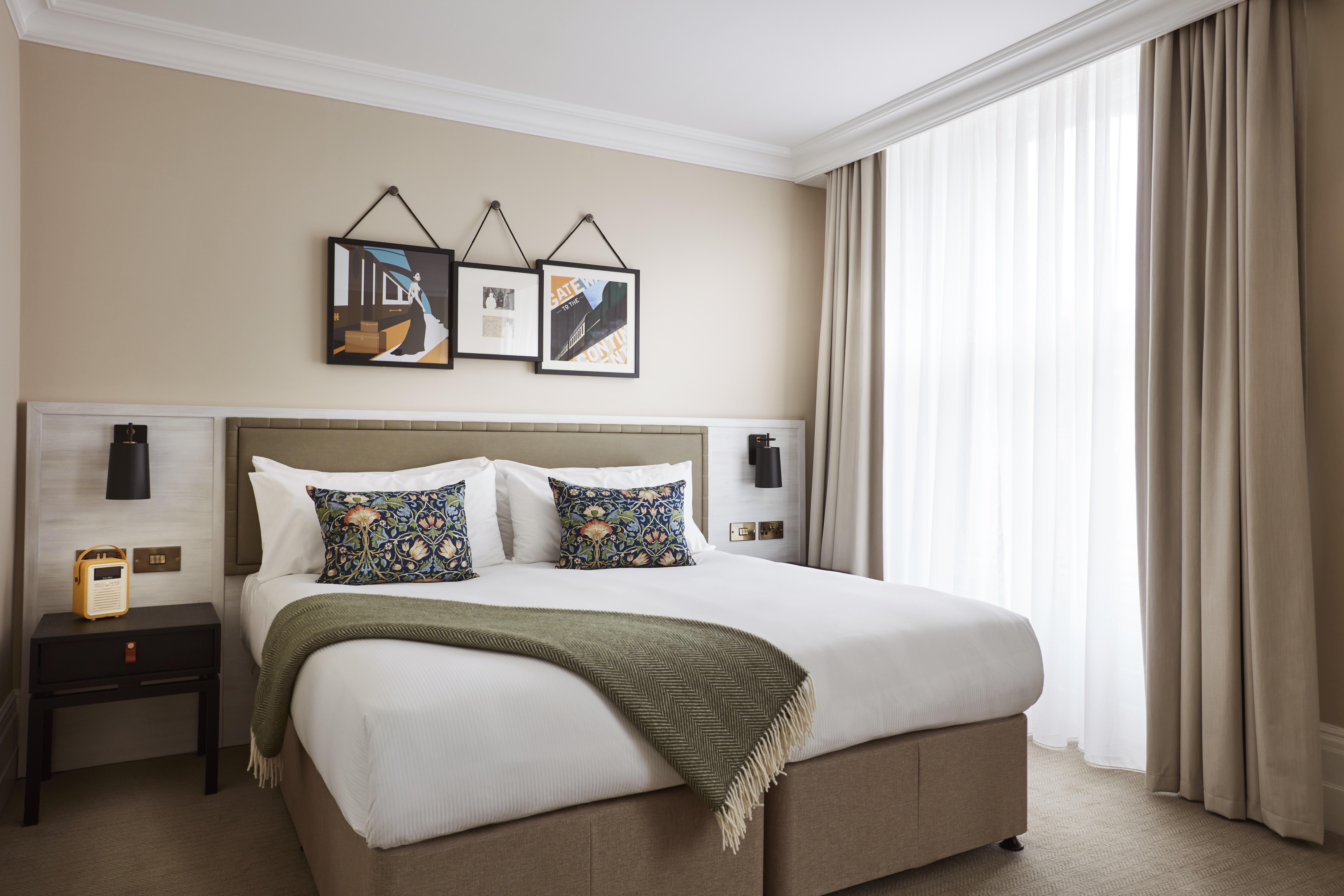 Deluxe King Room