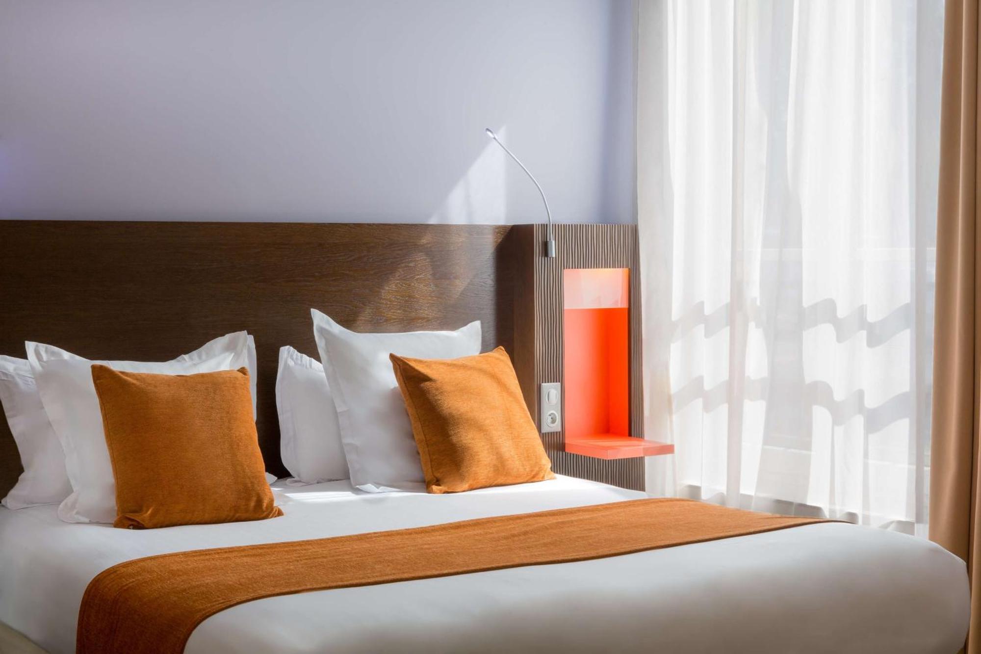 Comfort Queen Room