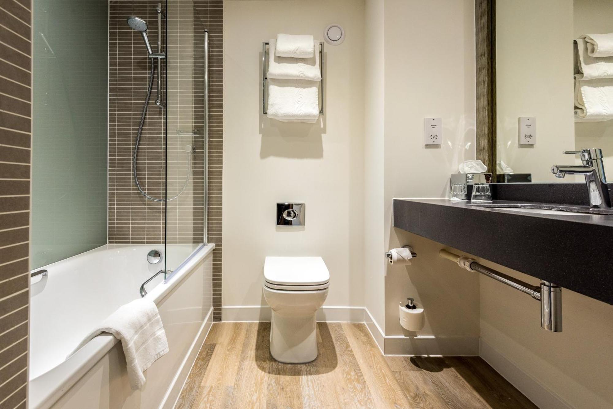Premium King Room