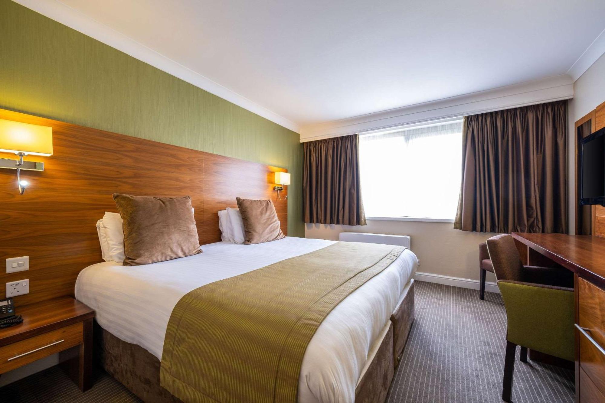 Standard King Room