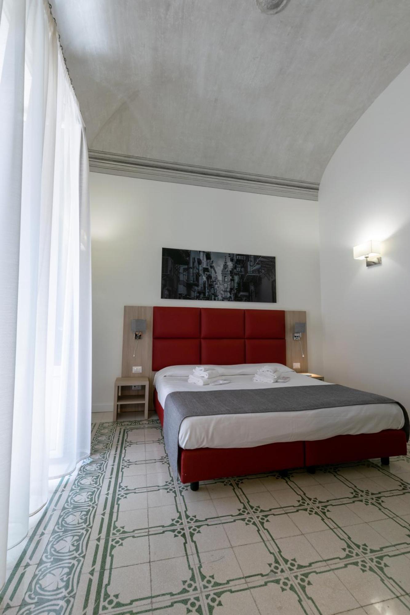 Deluxe Double or Twin Room Balcony,1279613821:JPEG