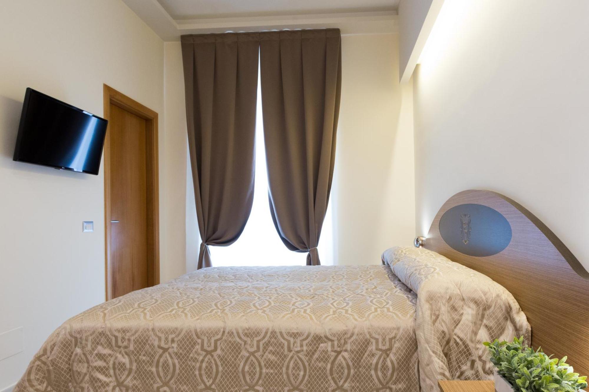 Double or Twin Room,1279617331:JPEG
