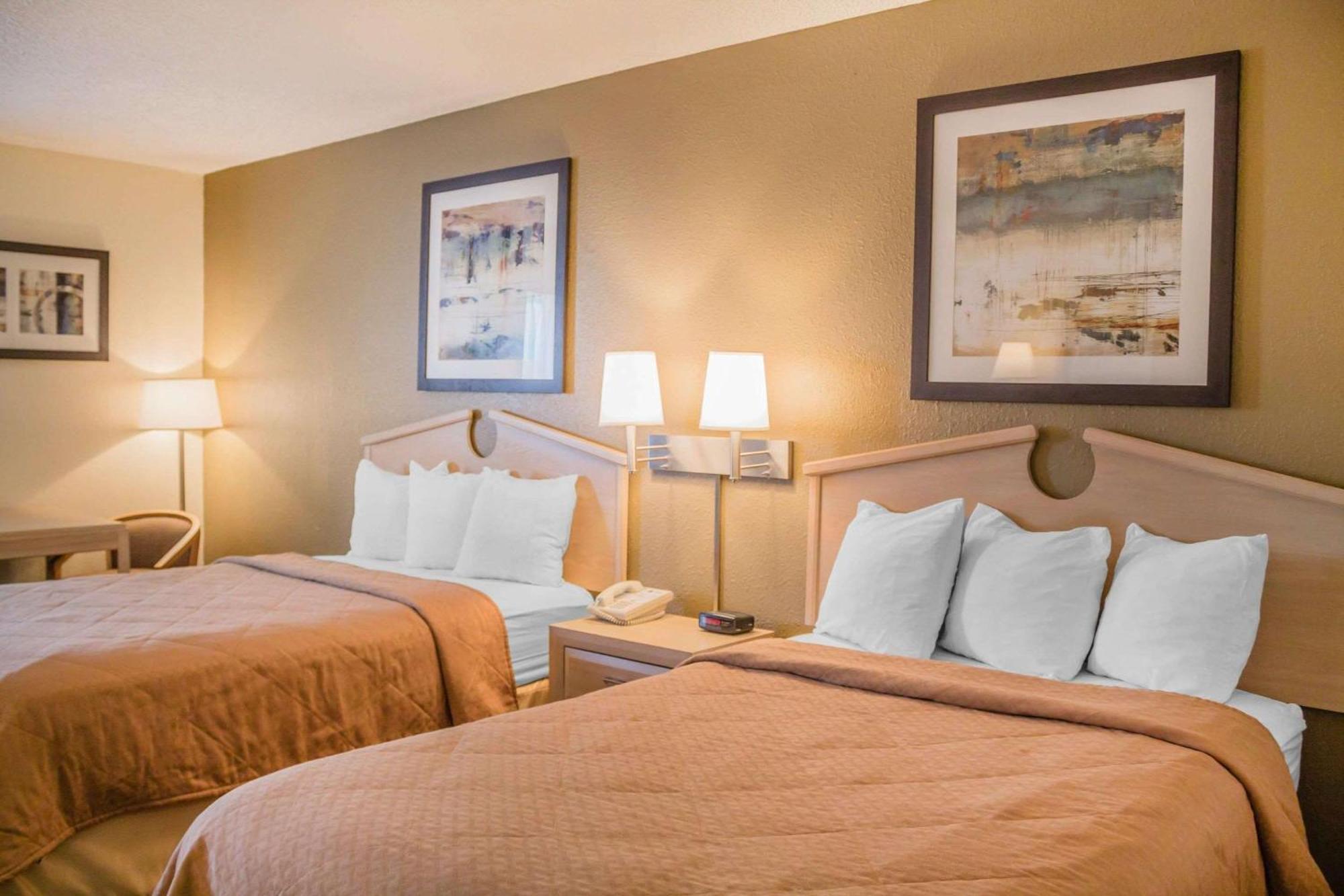 Double Room with Two Double Beds - Non-Smoking