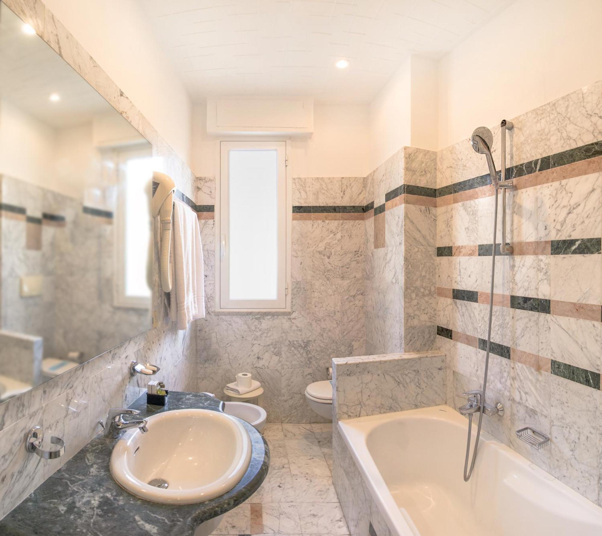 Superior Queen Room