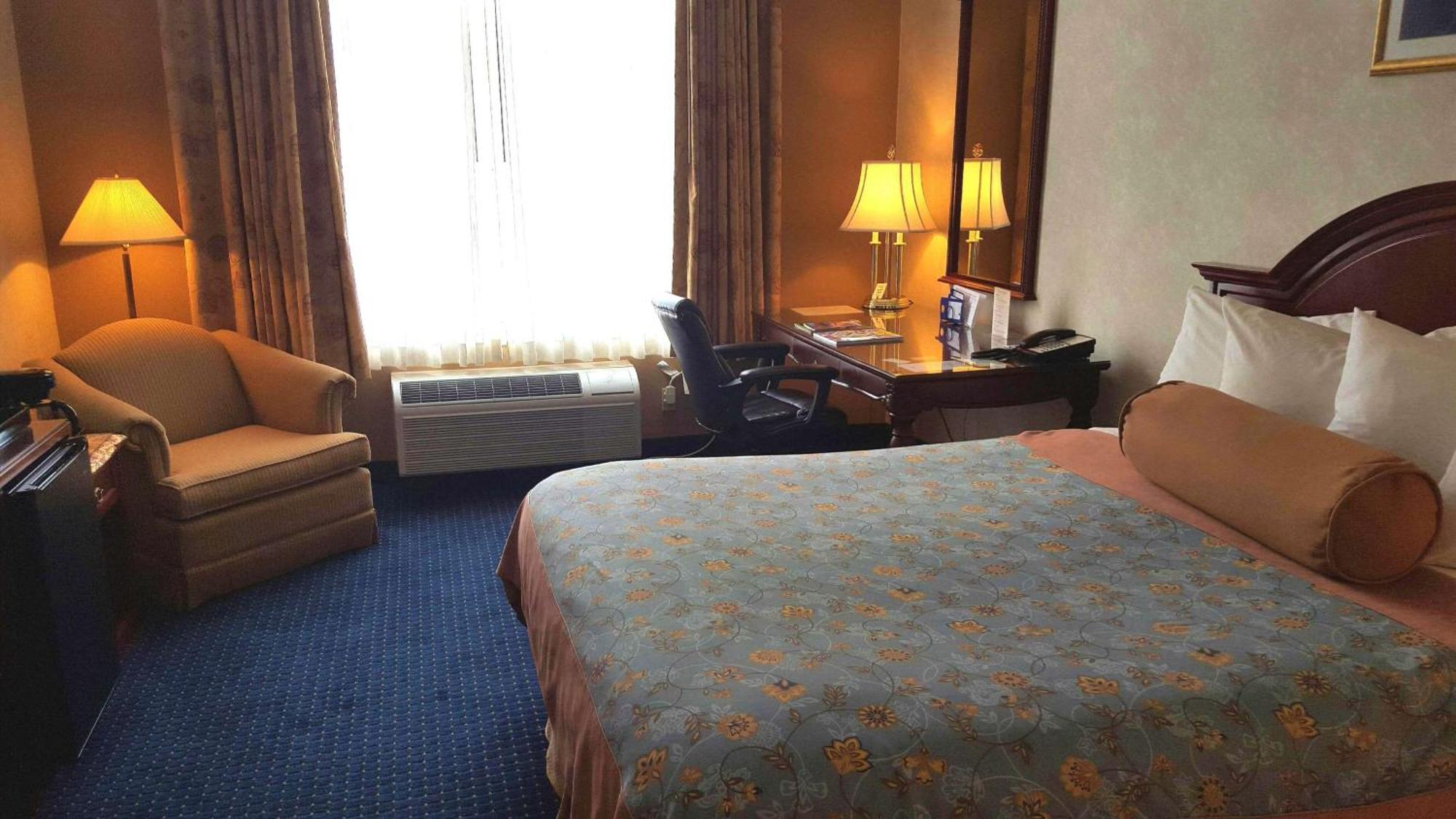 Queen Room - Mobility Access