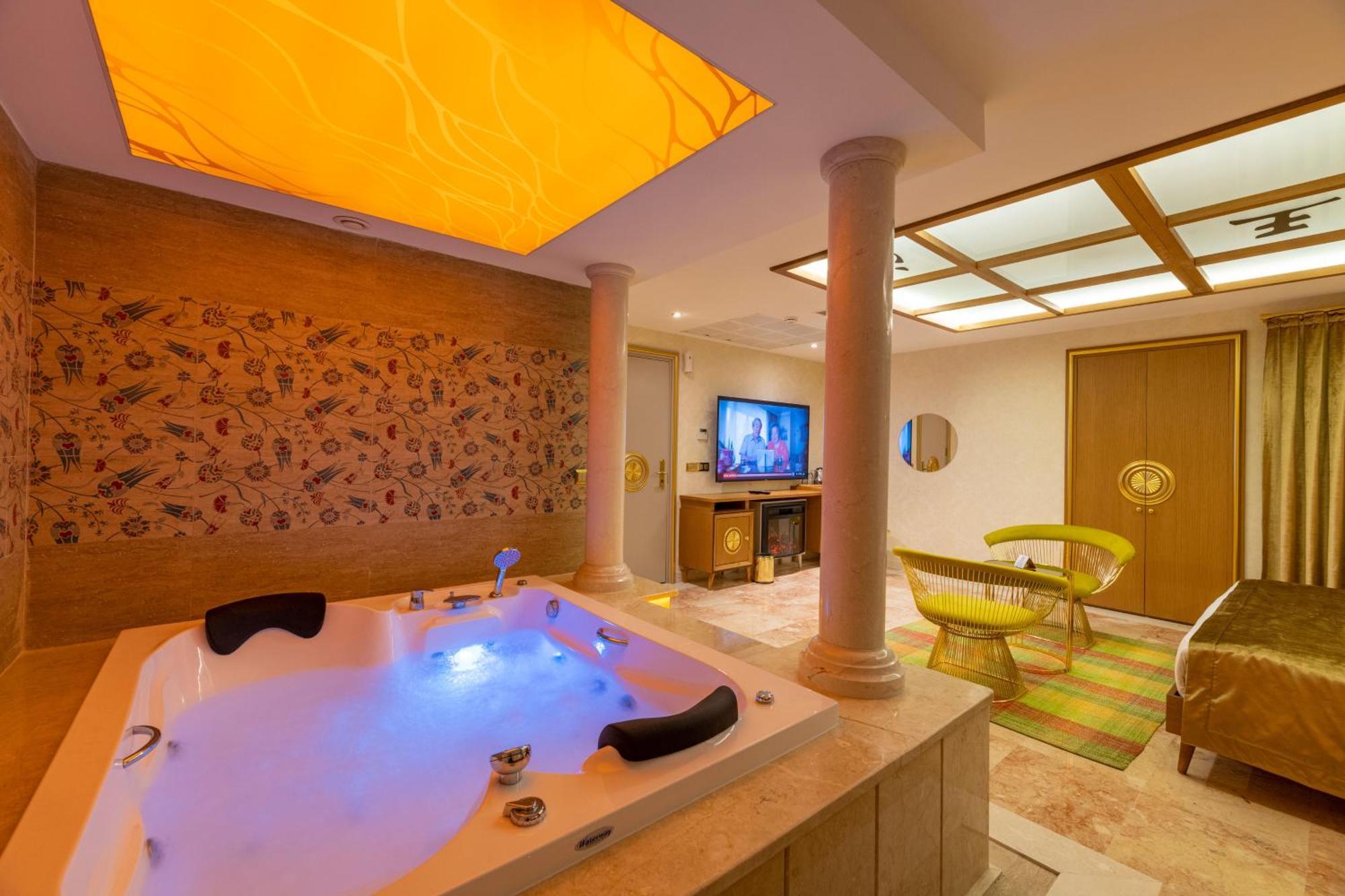 Slient Suite Jet Pool Basement Floor