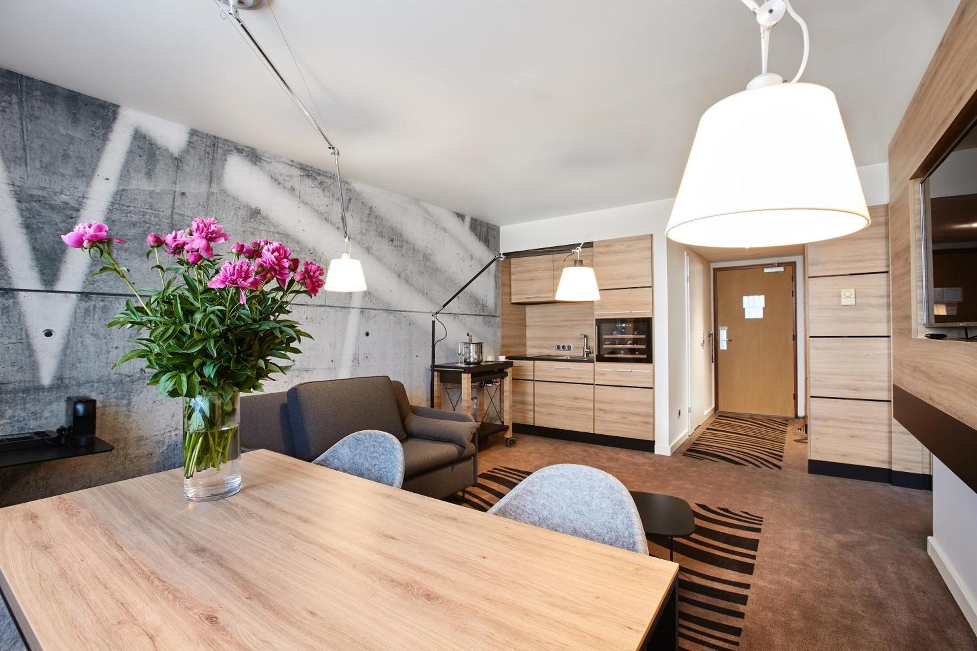 Superior Suite with Queen Bed and Kitchenette