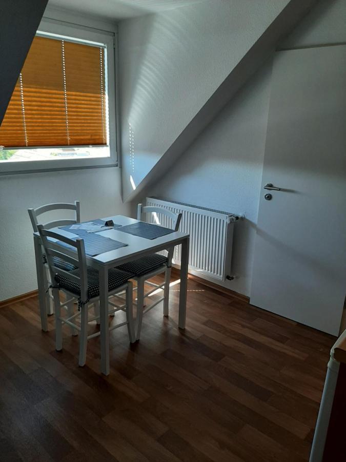 Dreibettzimmer mit Bad