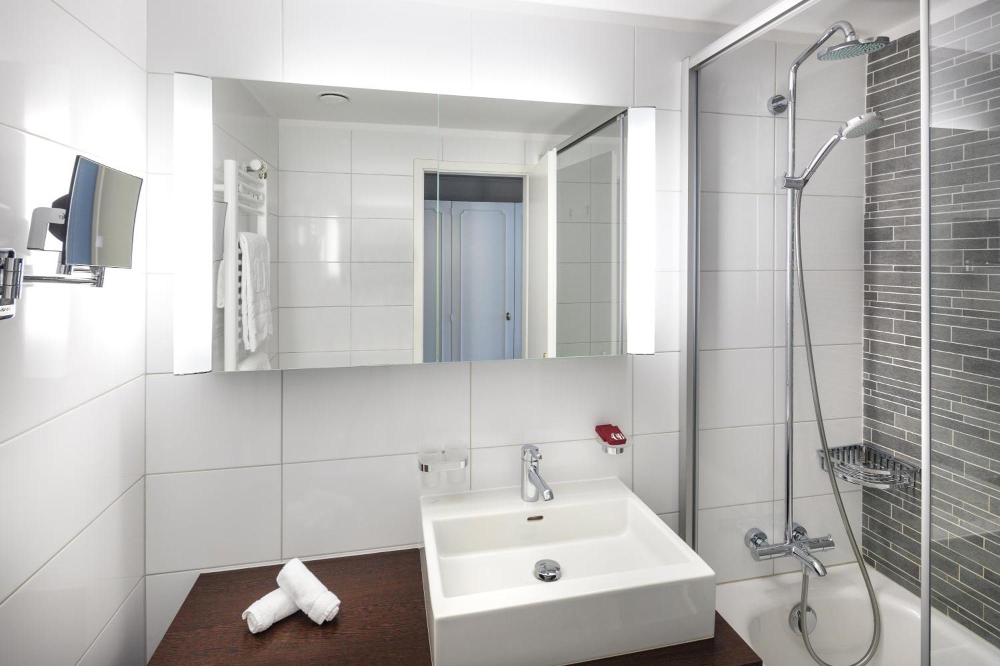 Superior Panorama Double Room Balcony Lake View