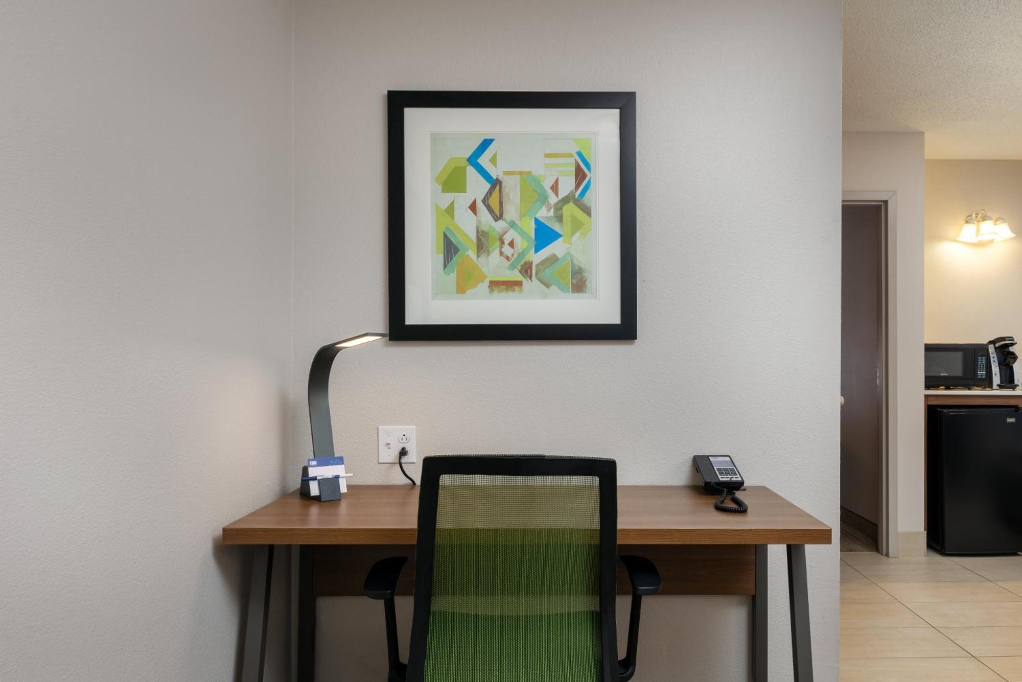 Double Room - Mobility Access Tub/Non-Smoking