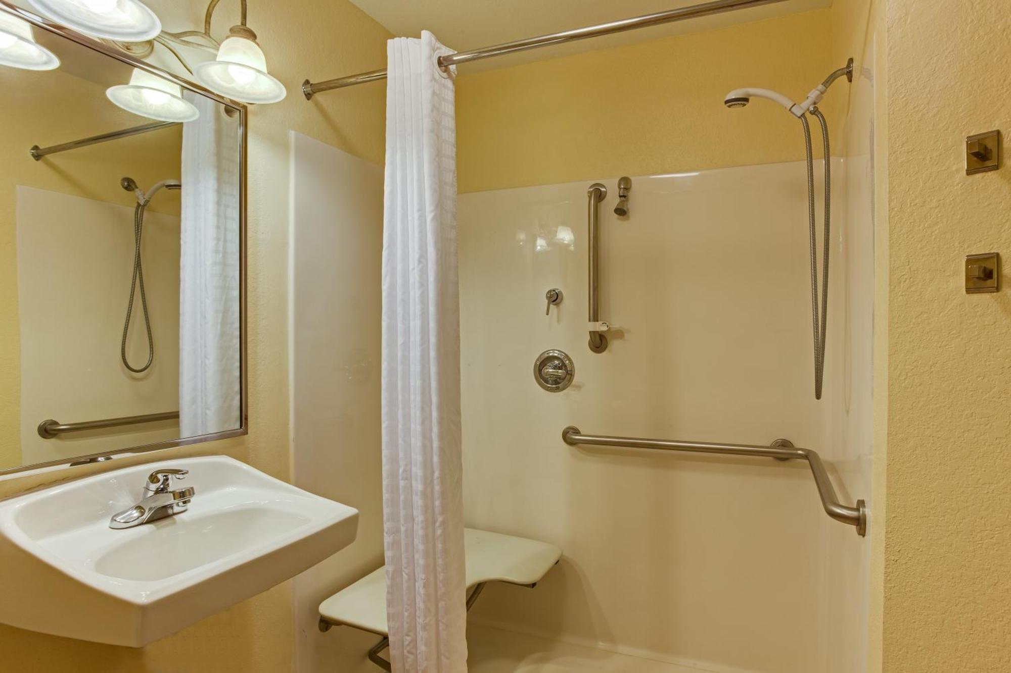 Studio Suite with Two Double Beds