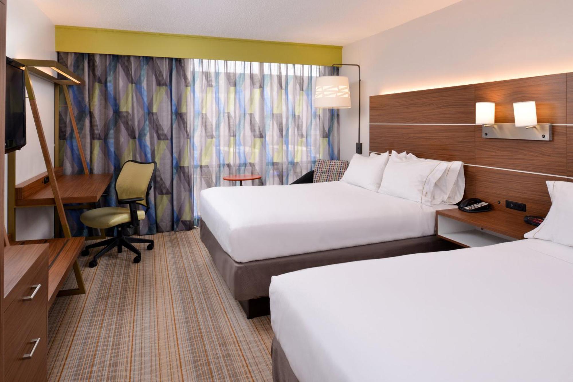 Standard Queen Room with Two Queen Beds