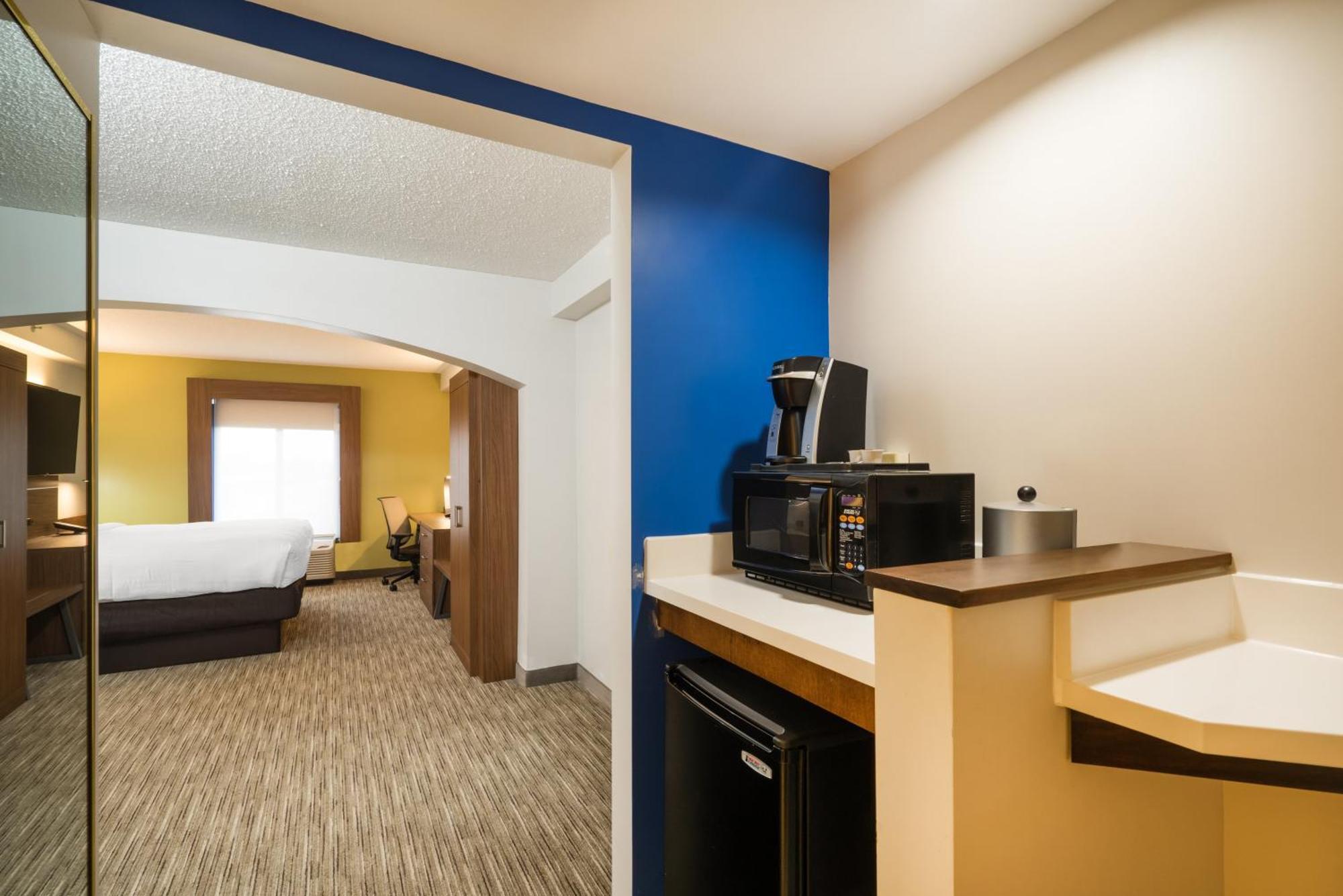 Standard King Room