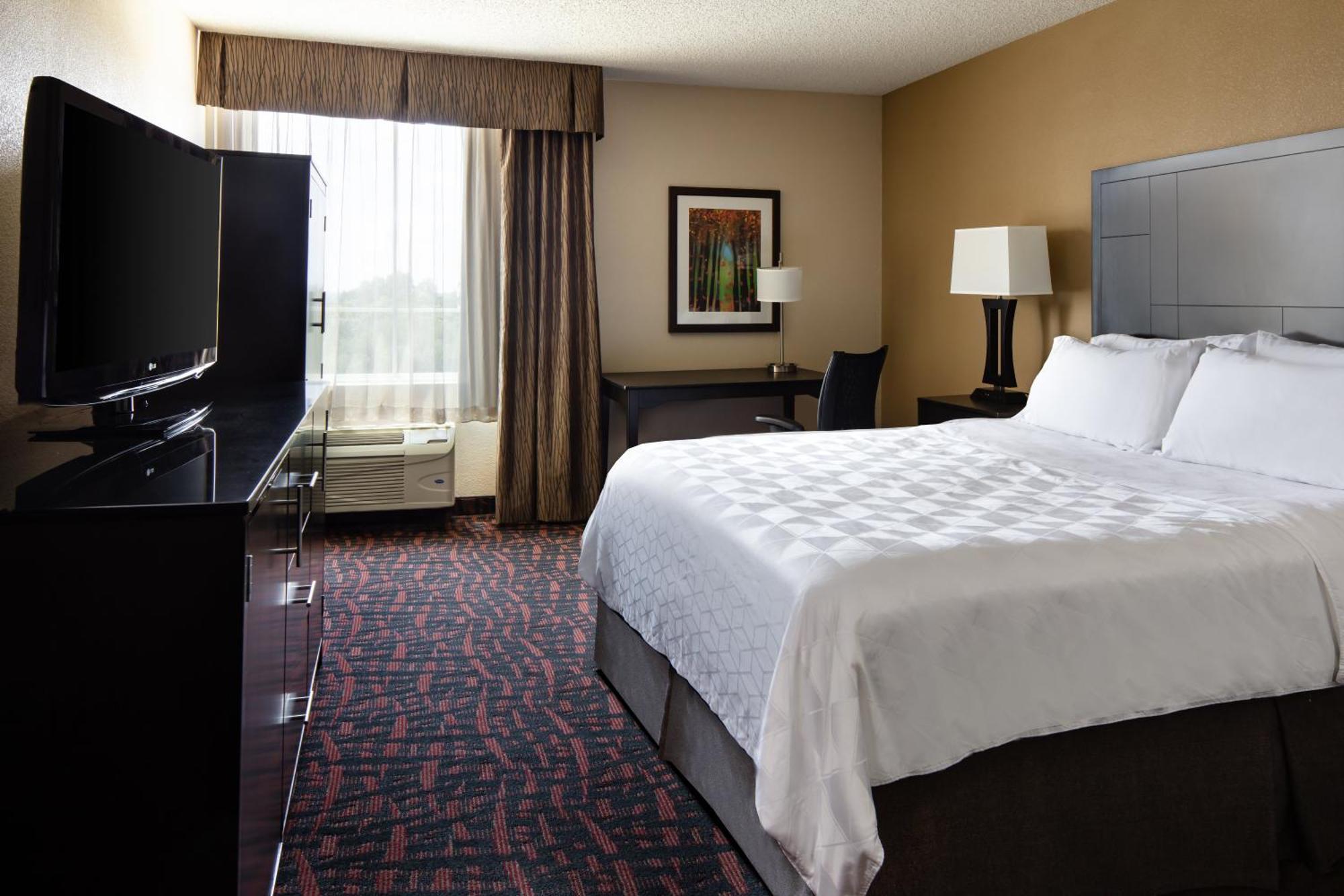 Standard King Room