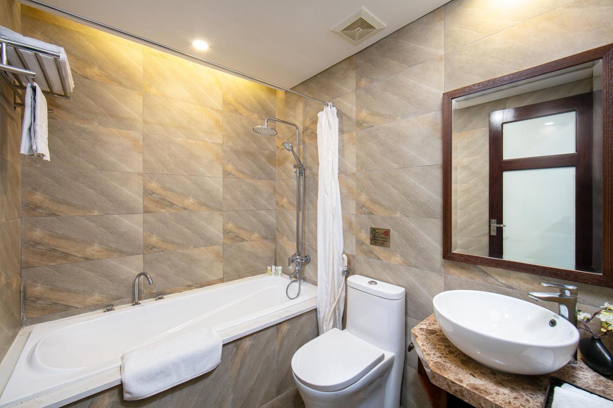 Suite with City View