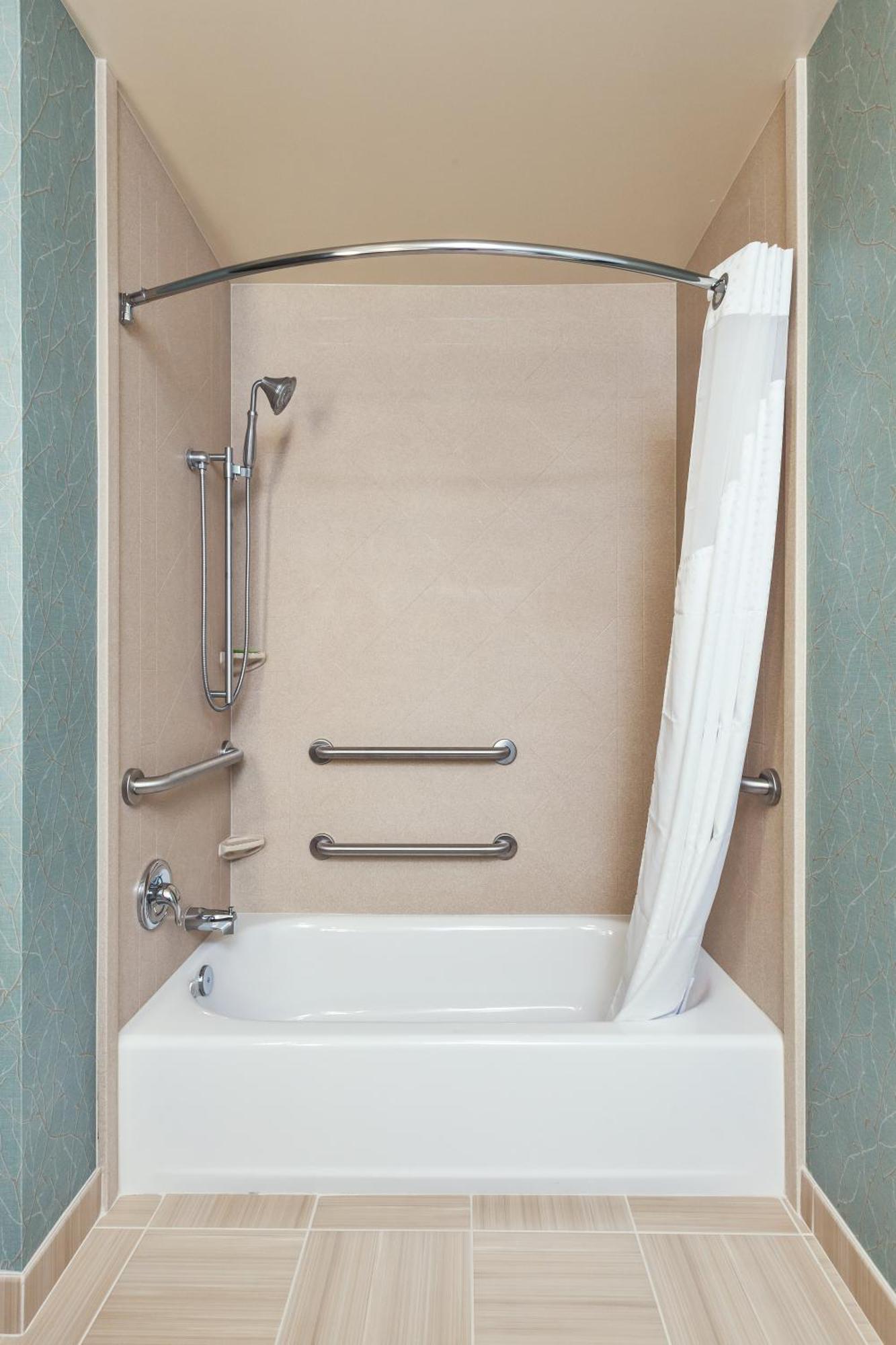 King Room - Mobility Access/Hearing Accessible