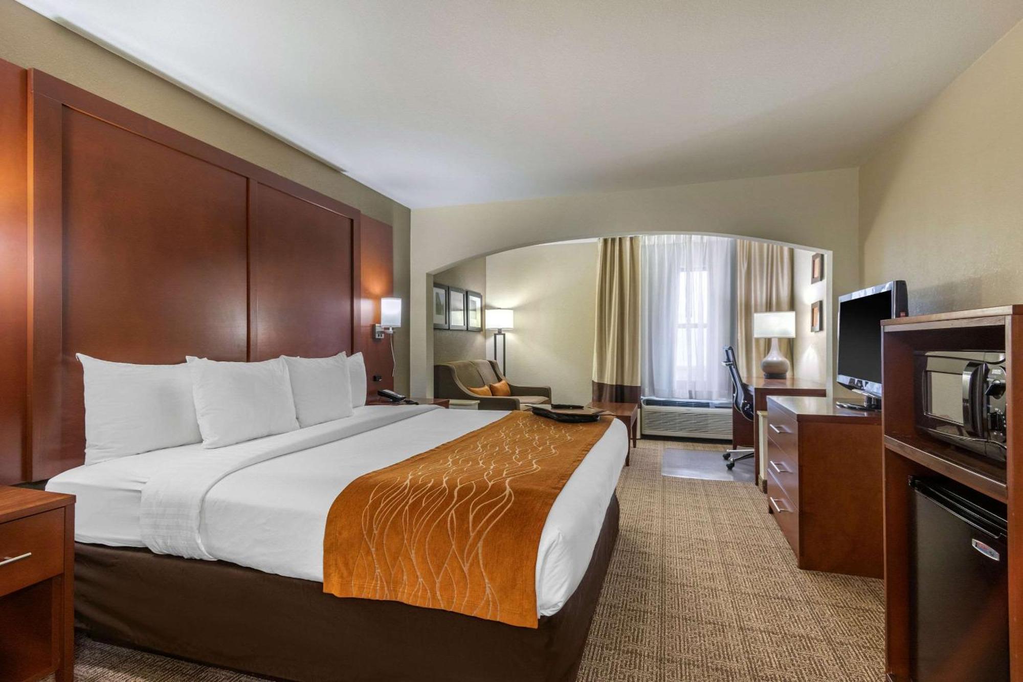 Executive King Suite Non-Smoking
