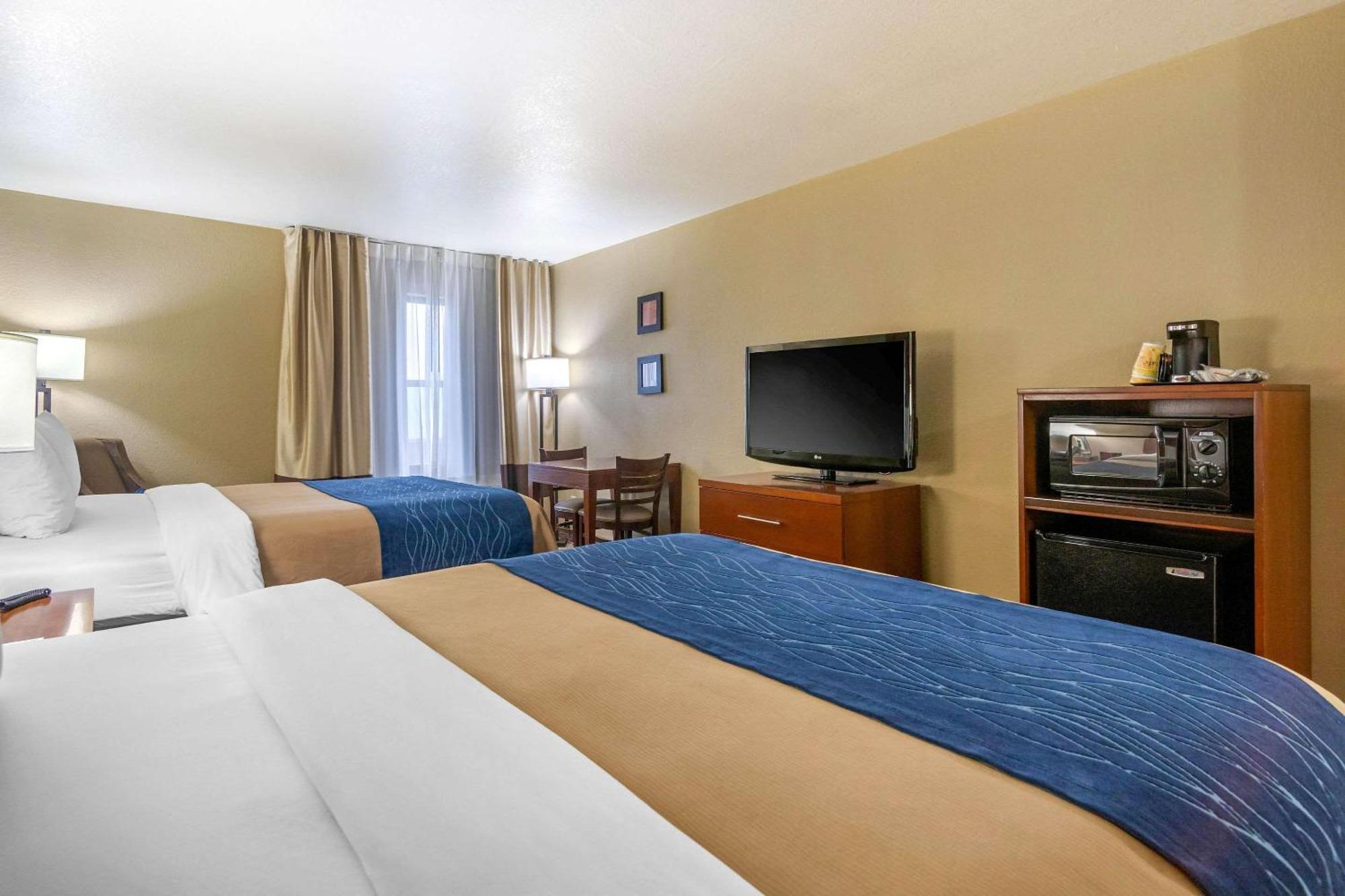 Queen Room Two Queen Beds