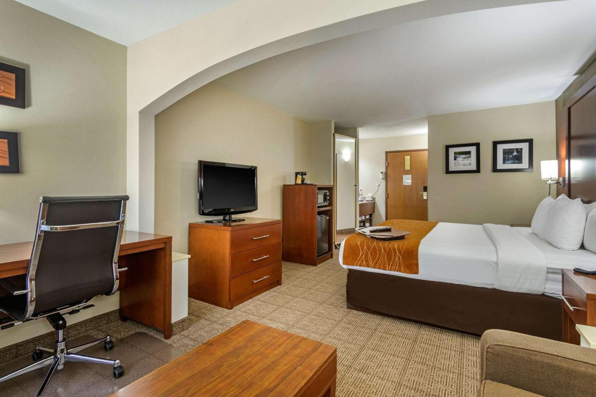 Executive King Suite Non-Smoking