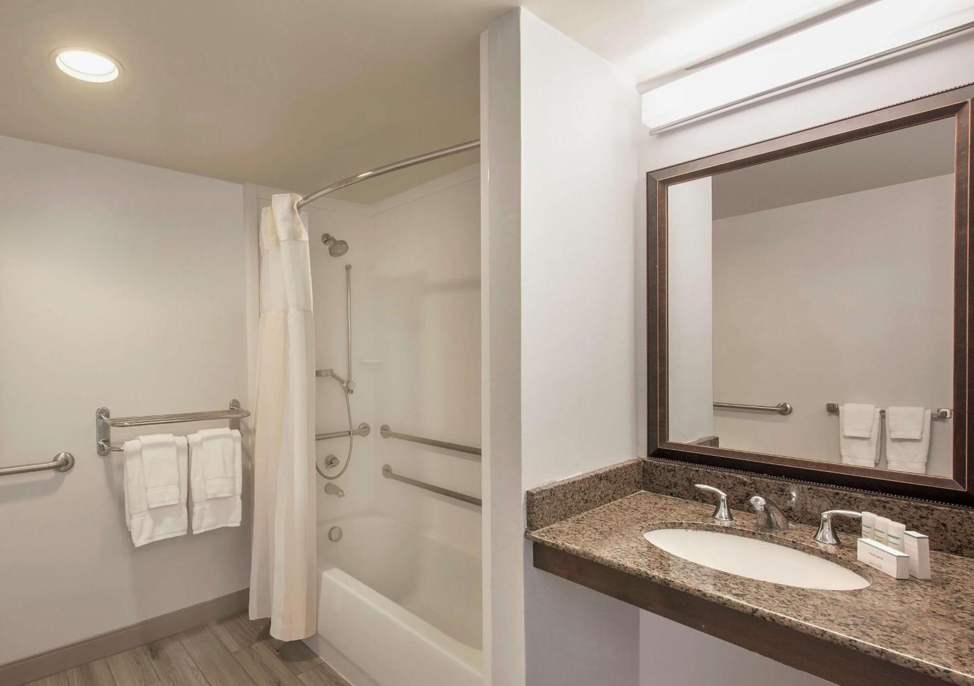 King Room with Tub - Mobility and Hearing Access