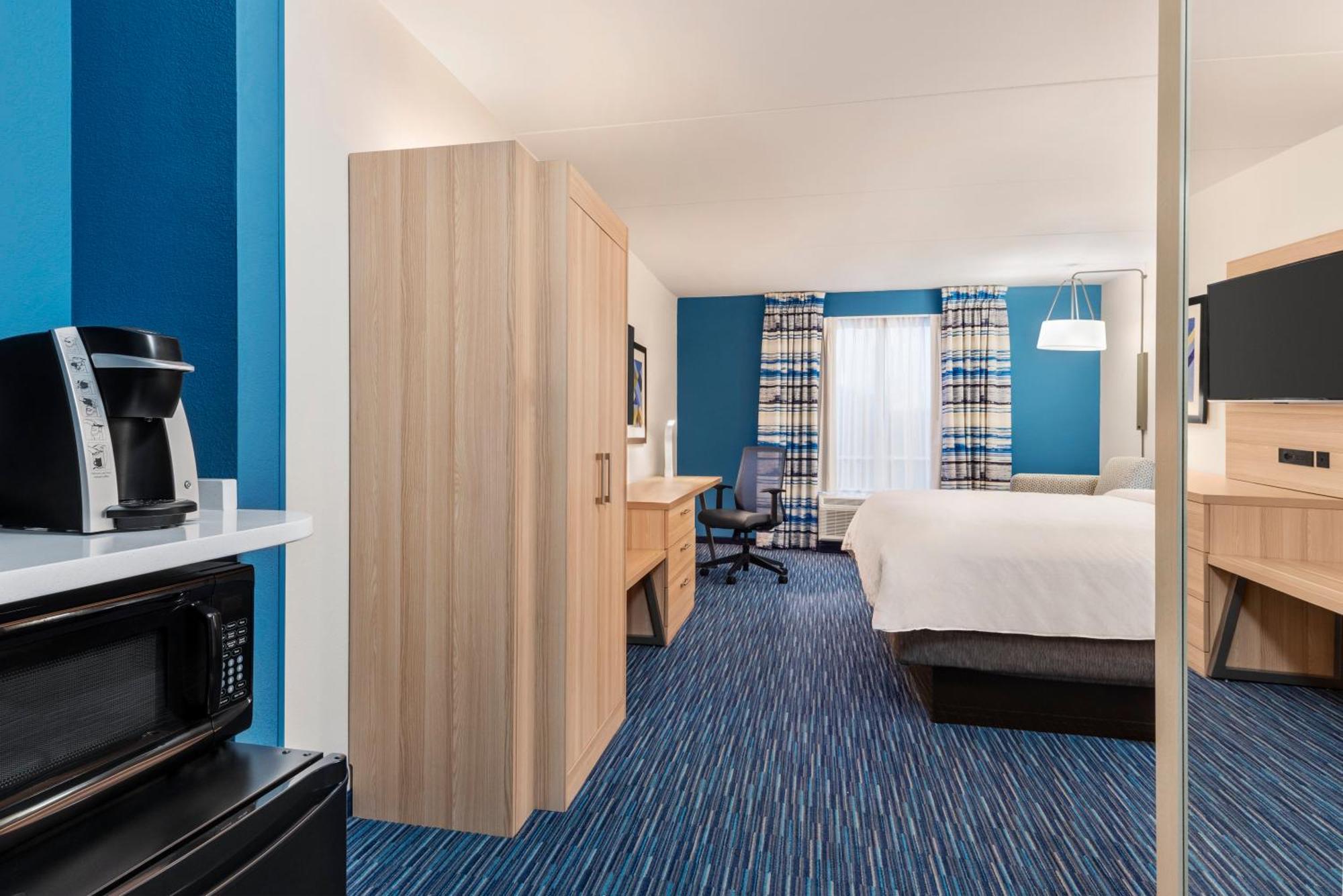 Standard King Room