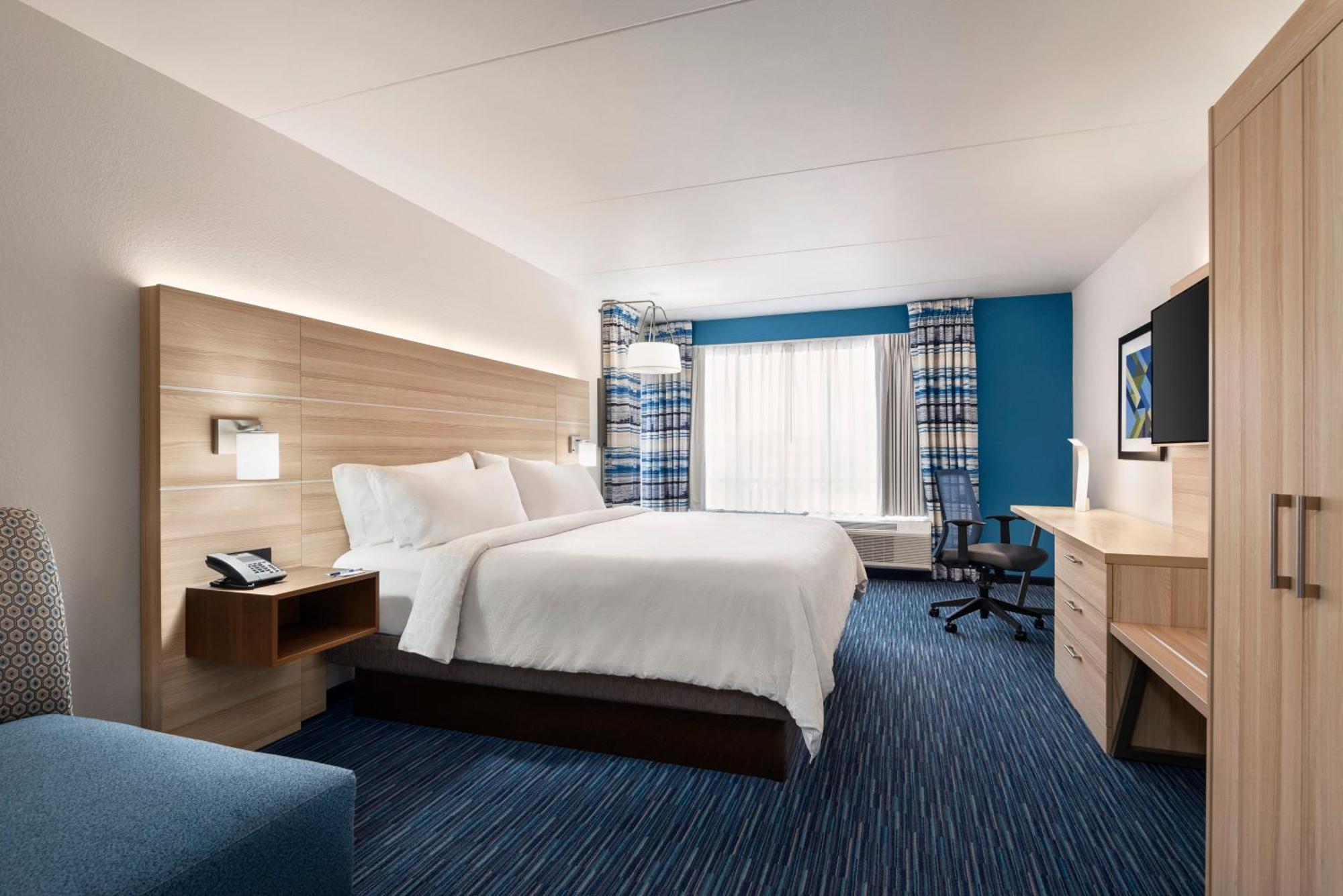 Standard King Room