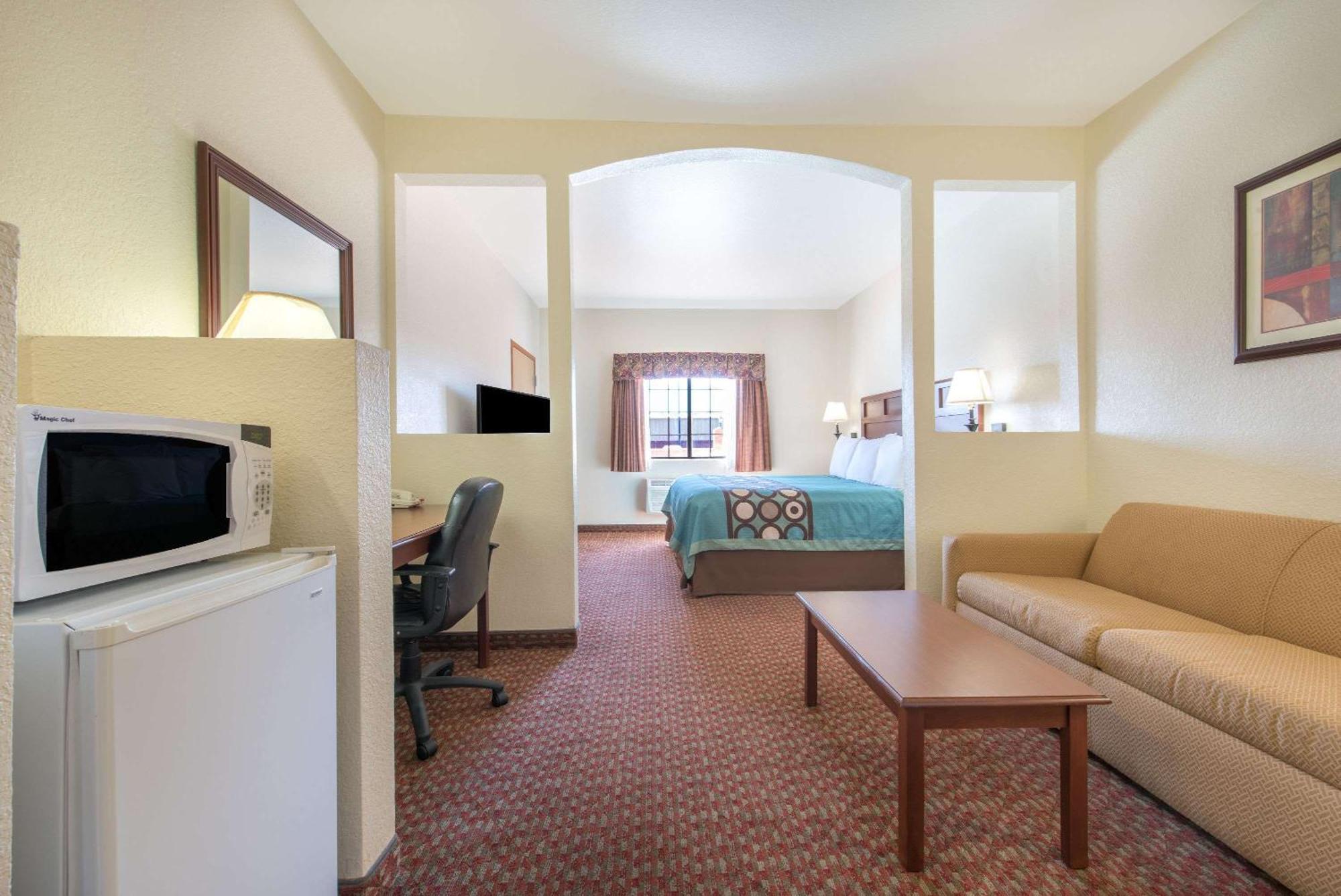 King Suite - Smoking