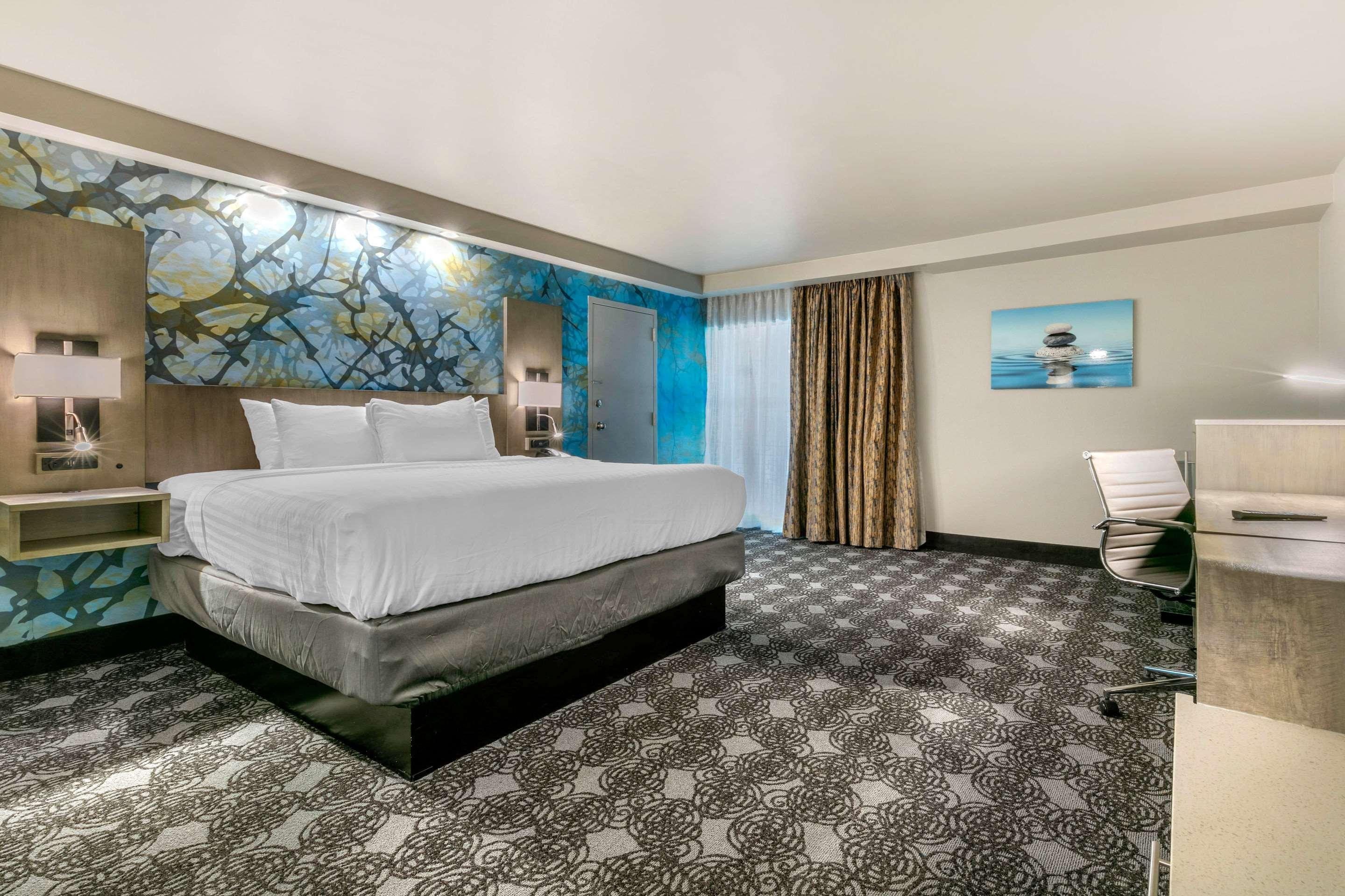 Superior King Room