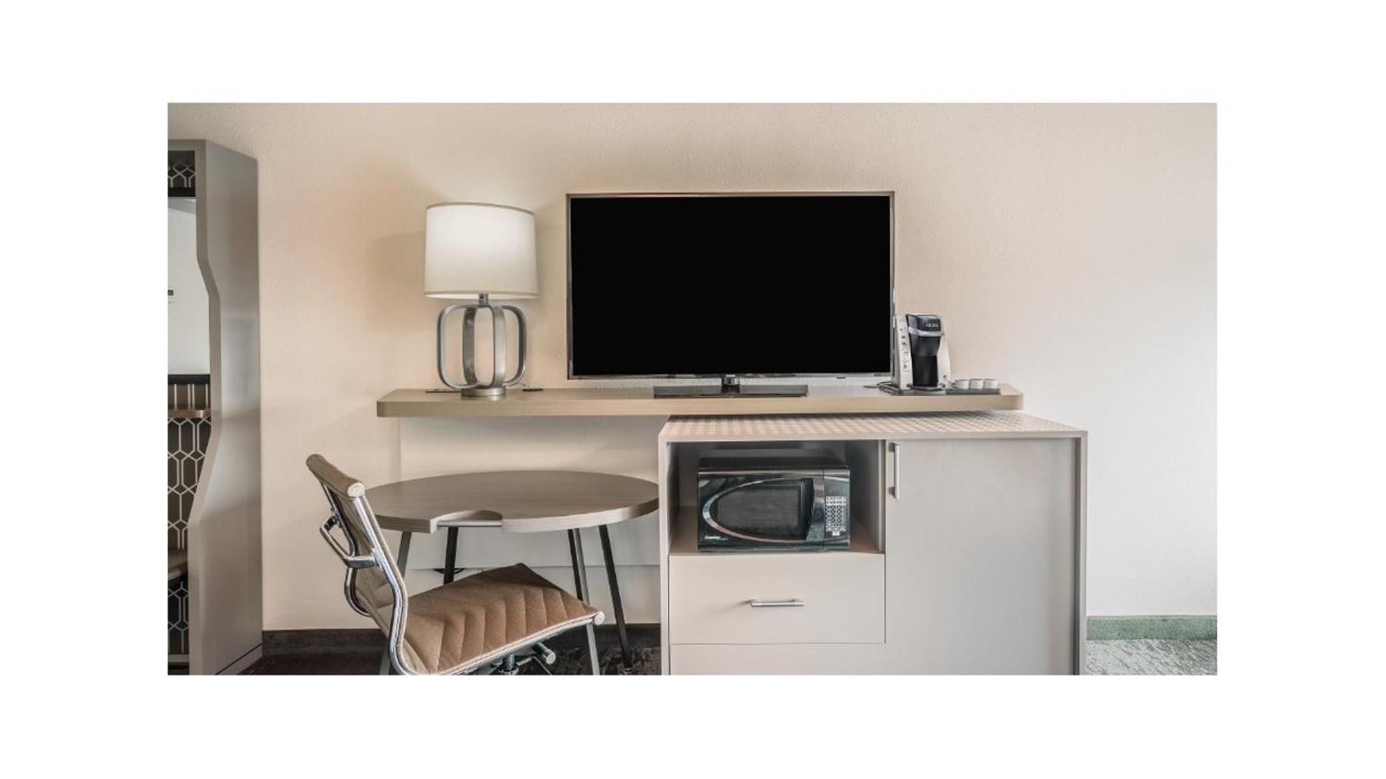 Standard King Room