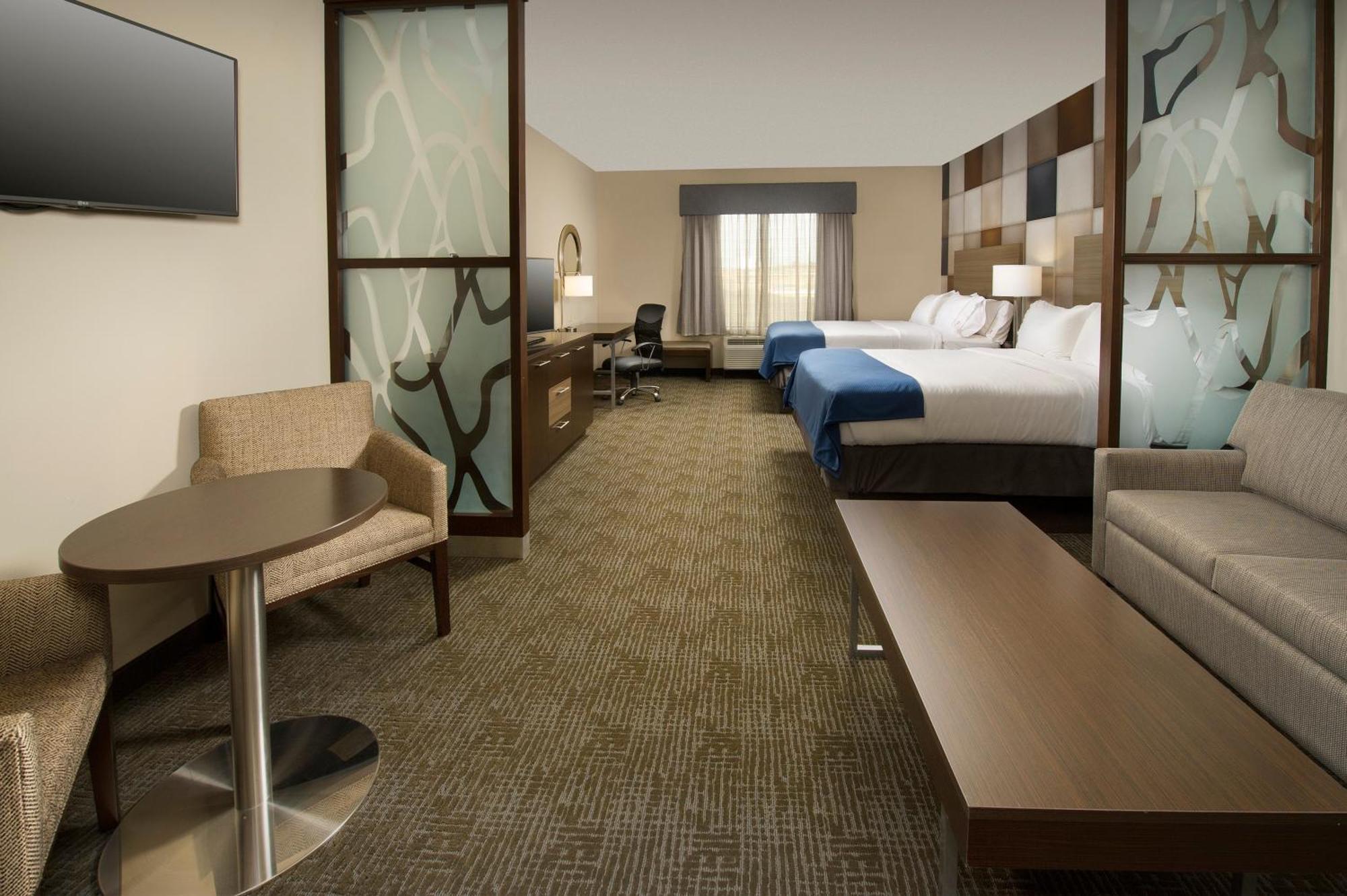 Two-Bedroom Suite - Hearing Accessible