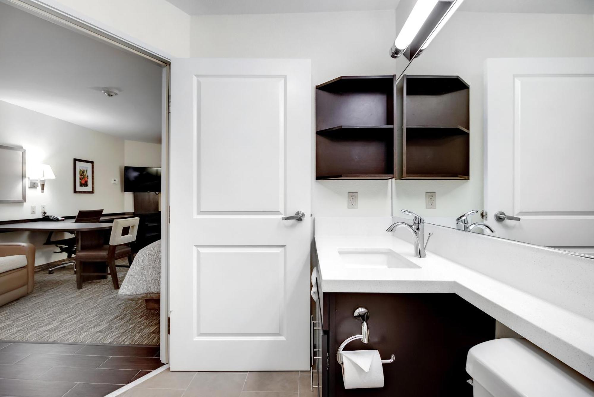 King Studio Suite