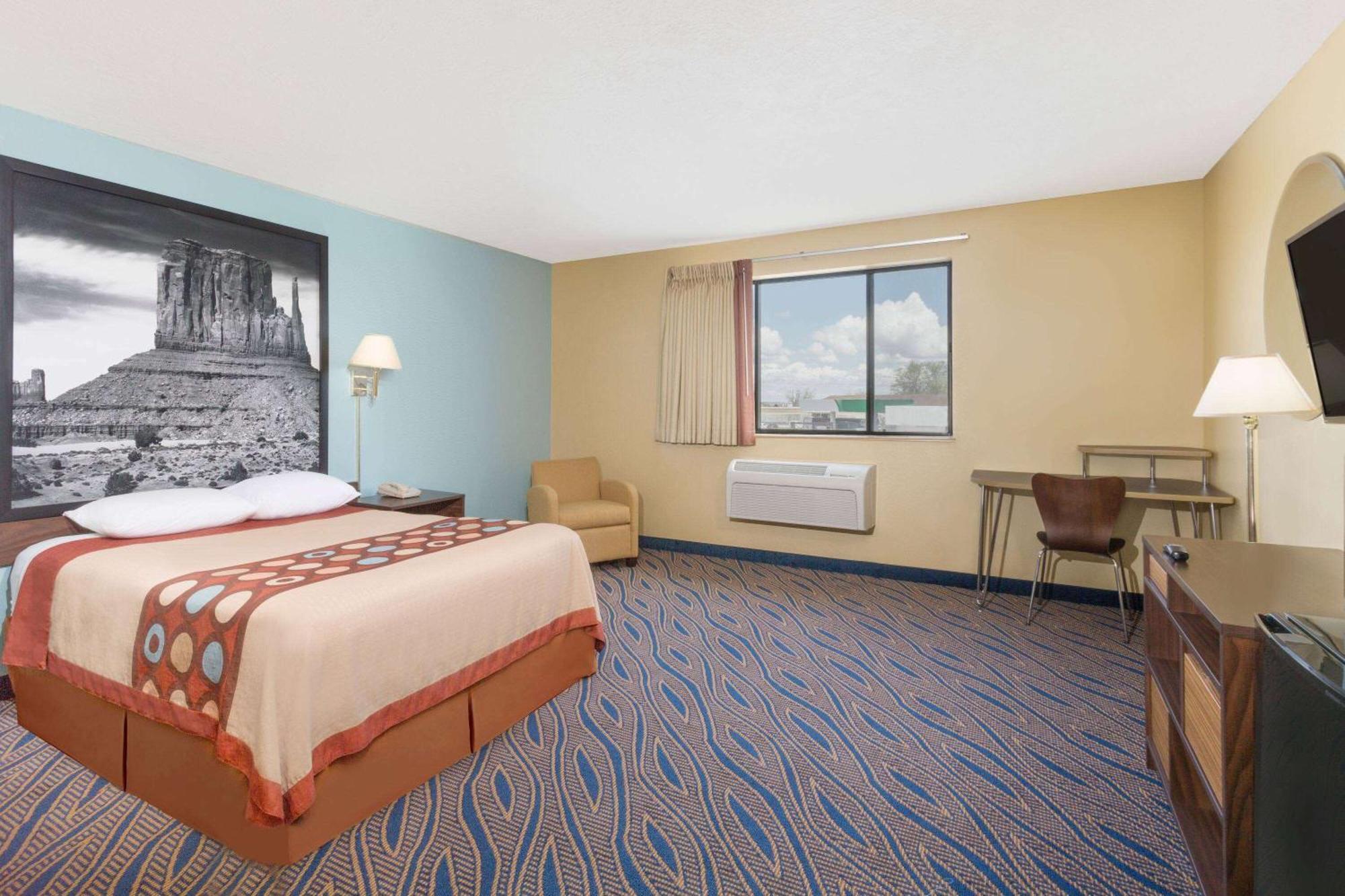 Queen Room - Non-Smoking