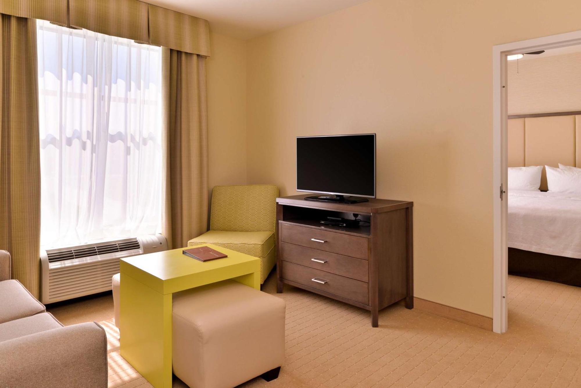 One-Bedroom King Suite Non-Smoking