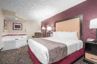 Superior King Suite - Non-Smoking