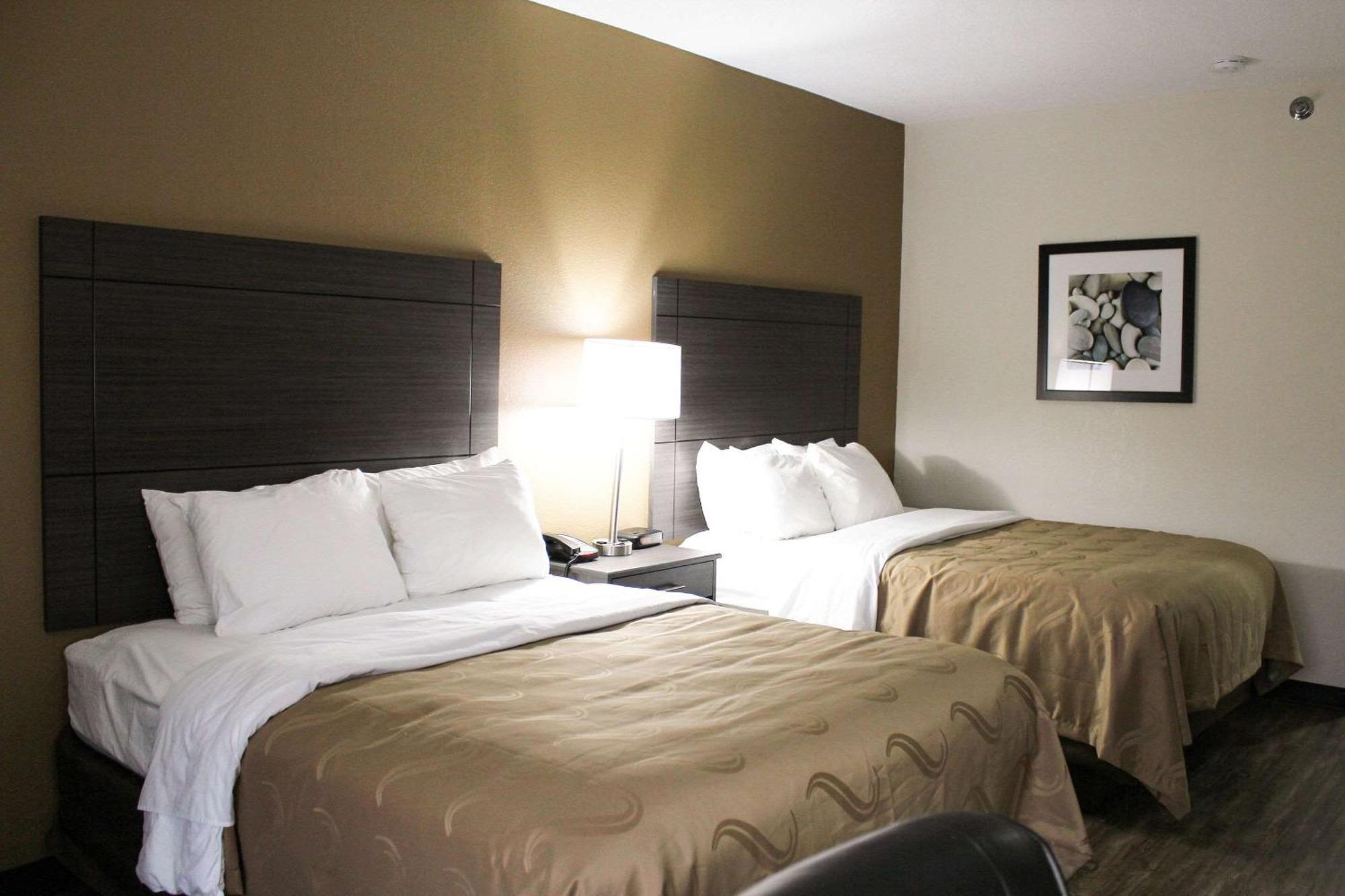 Queen Room with Two Queen Beds - Non-Smoking