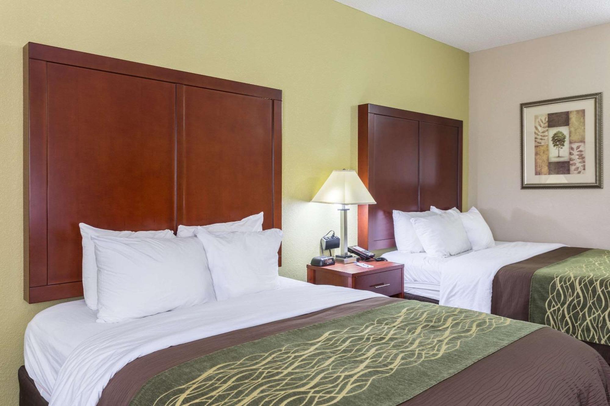 Queen Room with Two Queen Beds - Non-Smoking