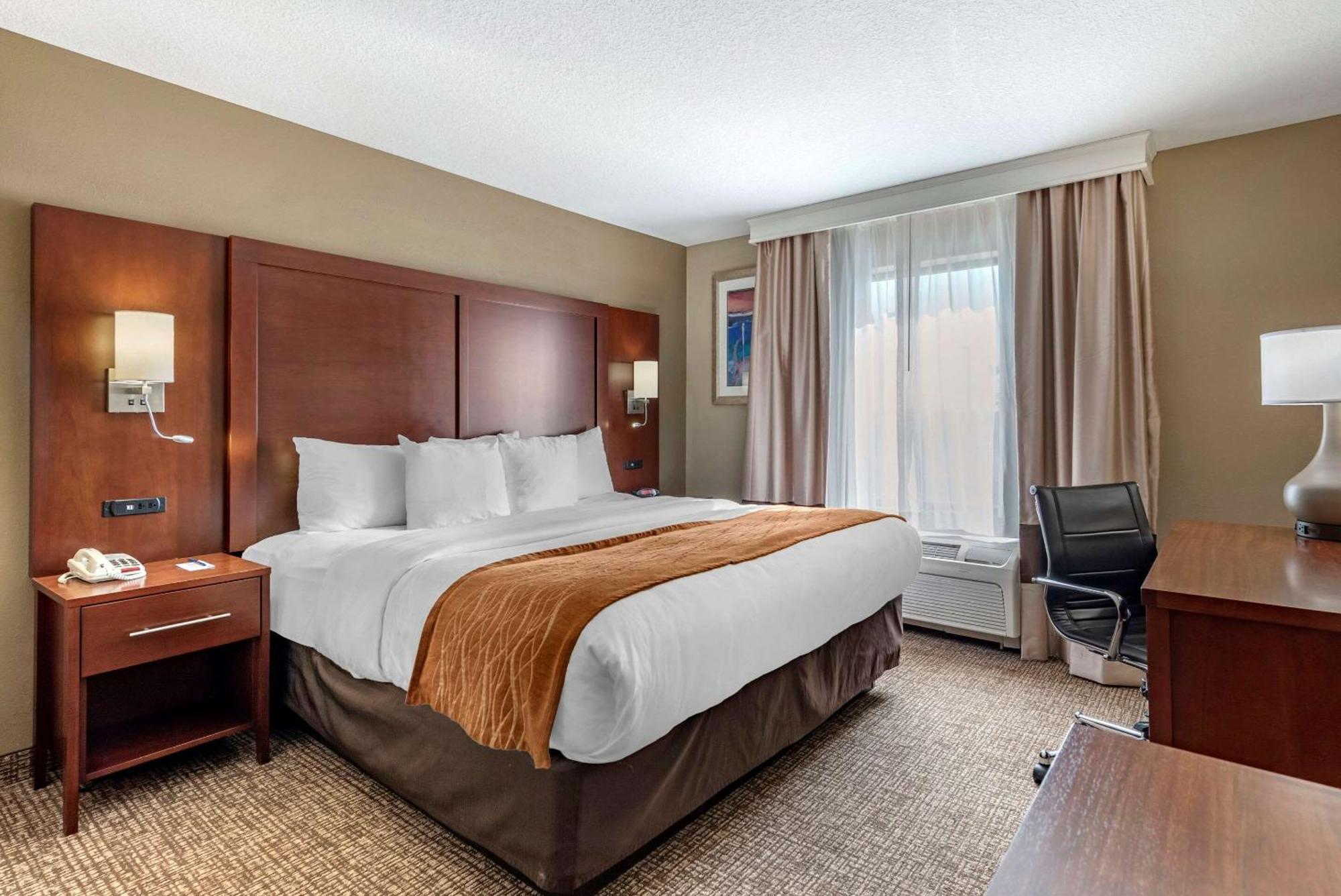 King Room - Accessible/Non-Smoking