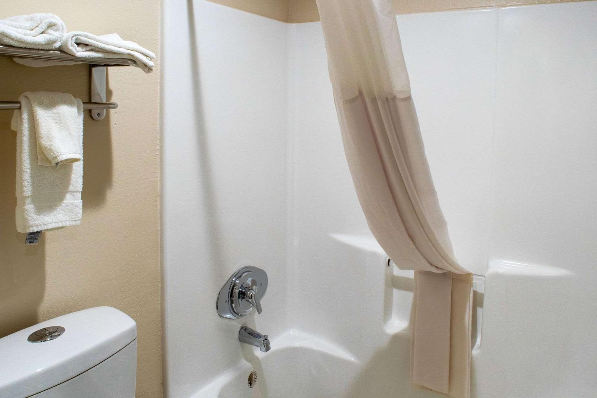 Superior Queen Suite with Two Queen Beds - Non-Smoking