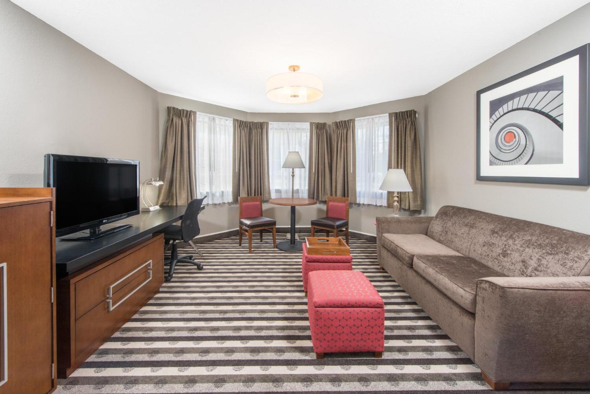 Queen Room with Two Queen Beds- Disability Access - Non-Smoking