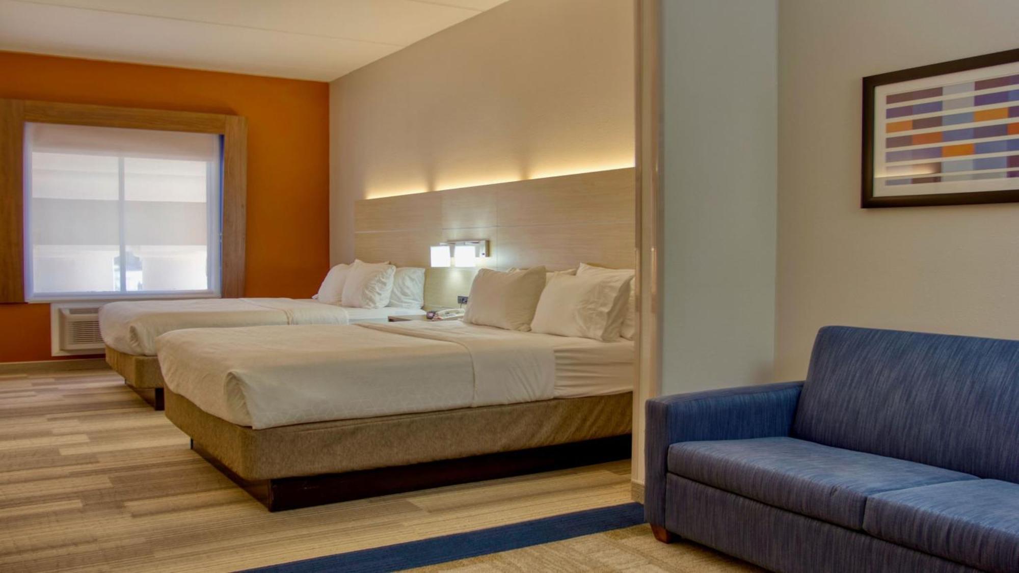 Suite with Two Queen Beds