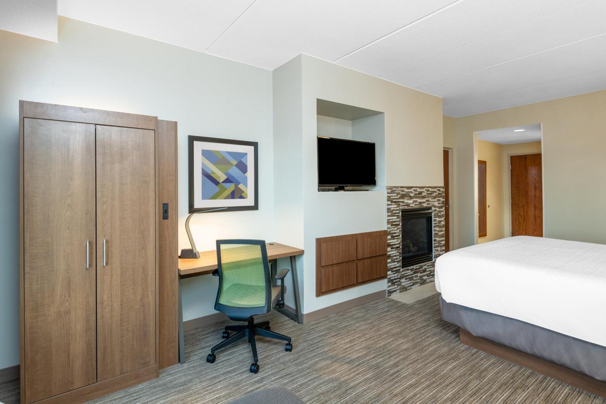 King Suite with Balcony