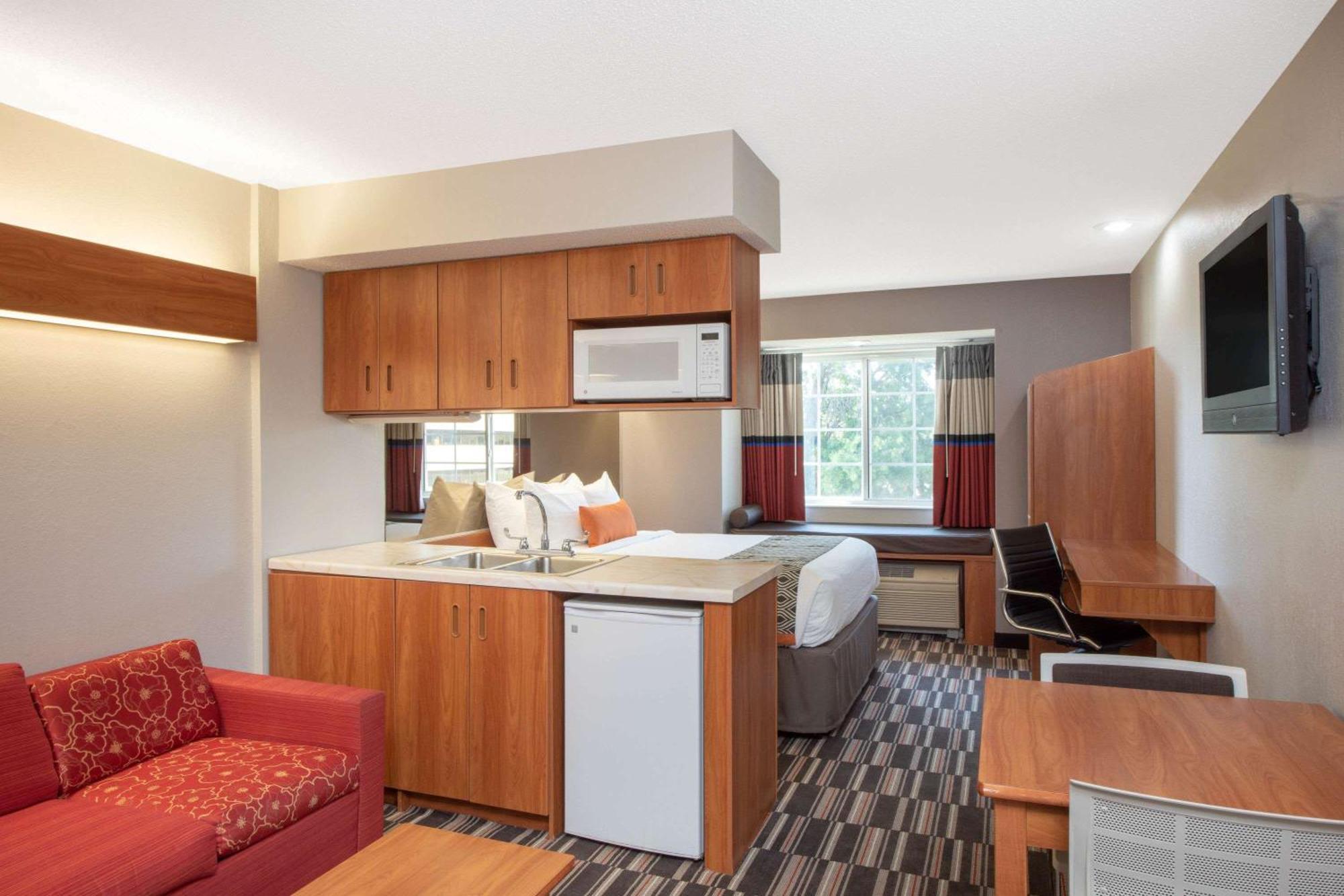 Suite Estudio con cama grande - No fumadores