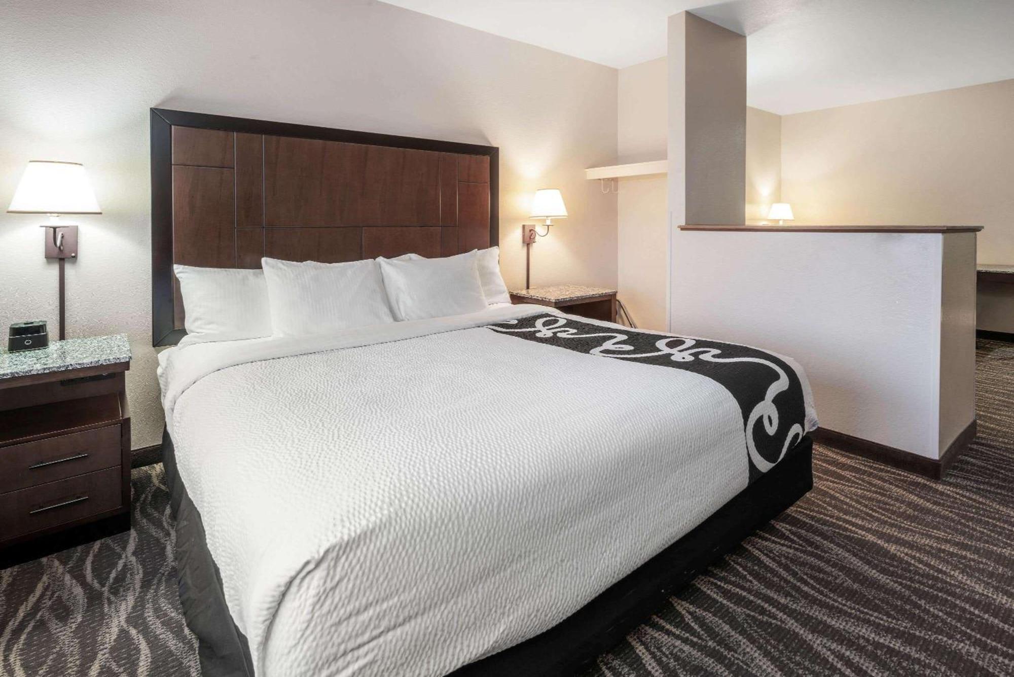 Studio Suite with Two Queen Beds - Non-Smoking