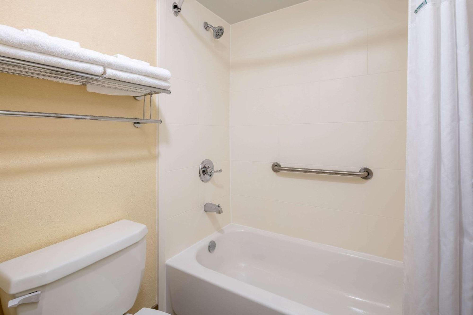 Double Room Two Double Beds Non-Smoking