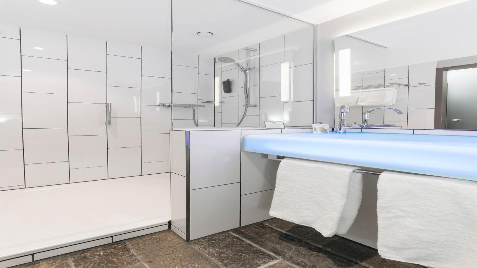Suite Lit King-Size avec Canapé-Lit - Vue sur Horizon