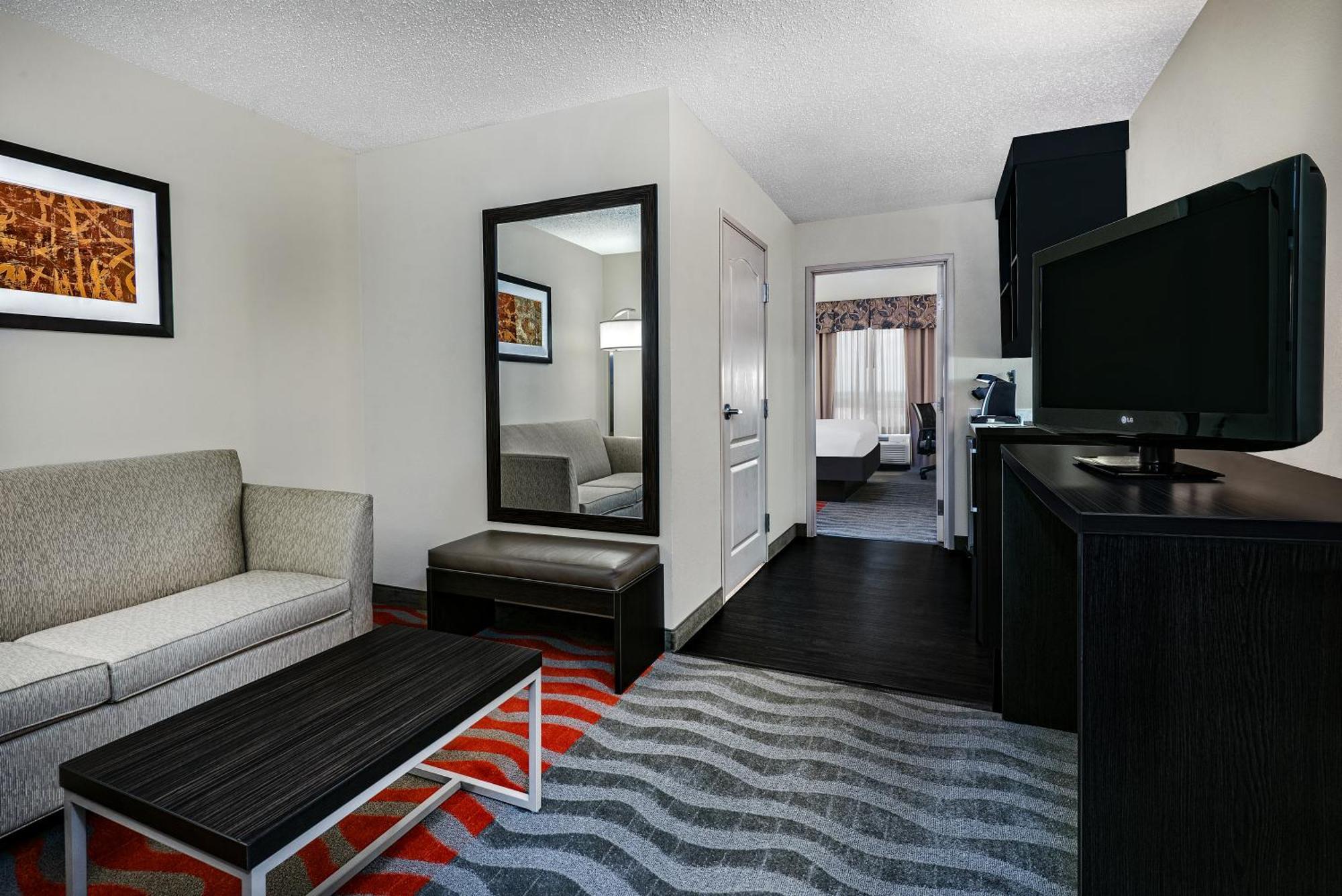 One-Bedroom Suite with Two Queen Beds