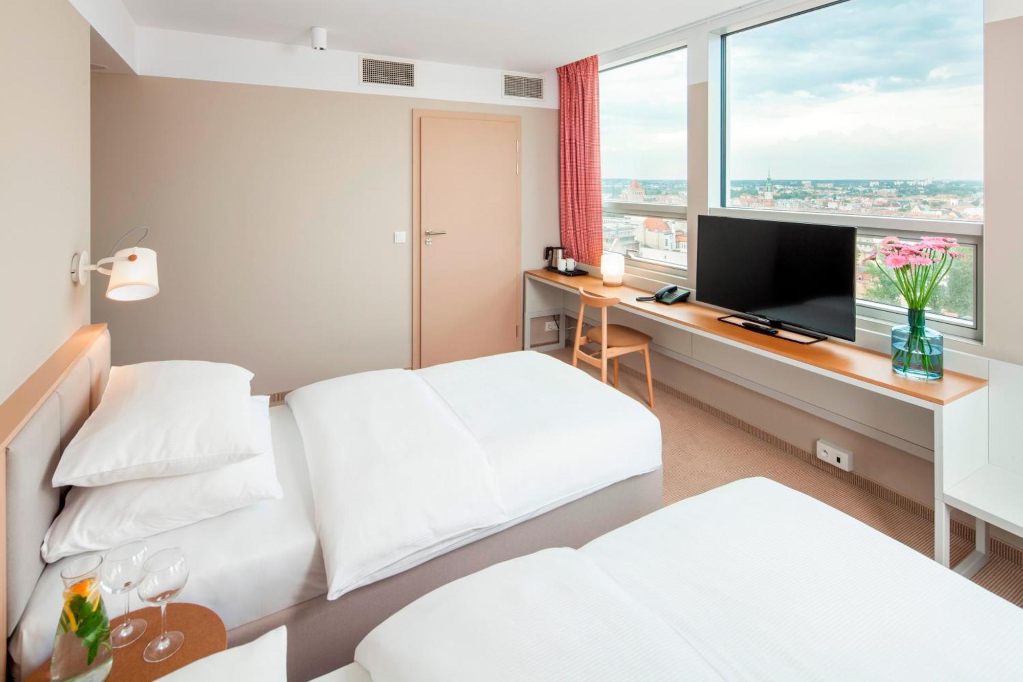 Superior Twin Room with Old Town View